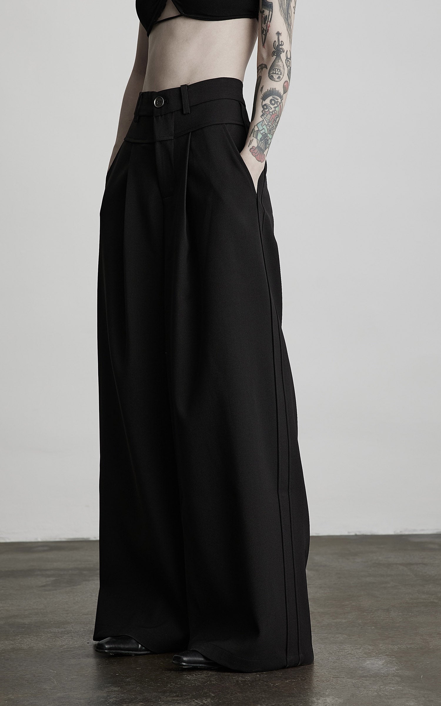 INDULGE Tailored Wide-Leg Trousers