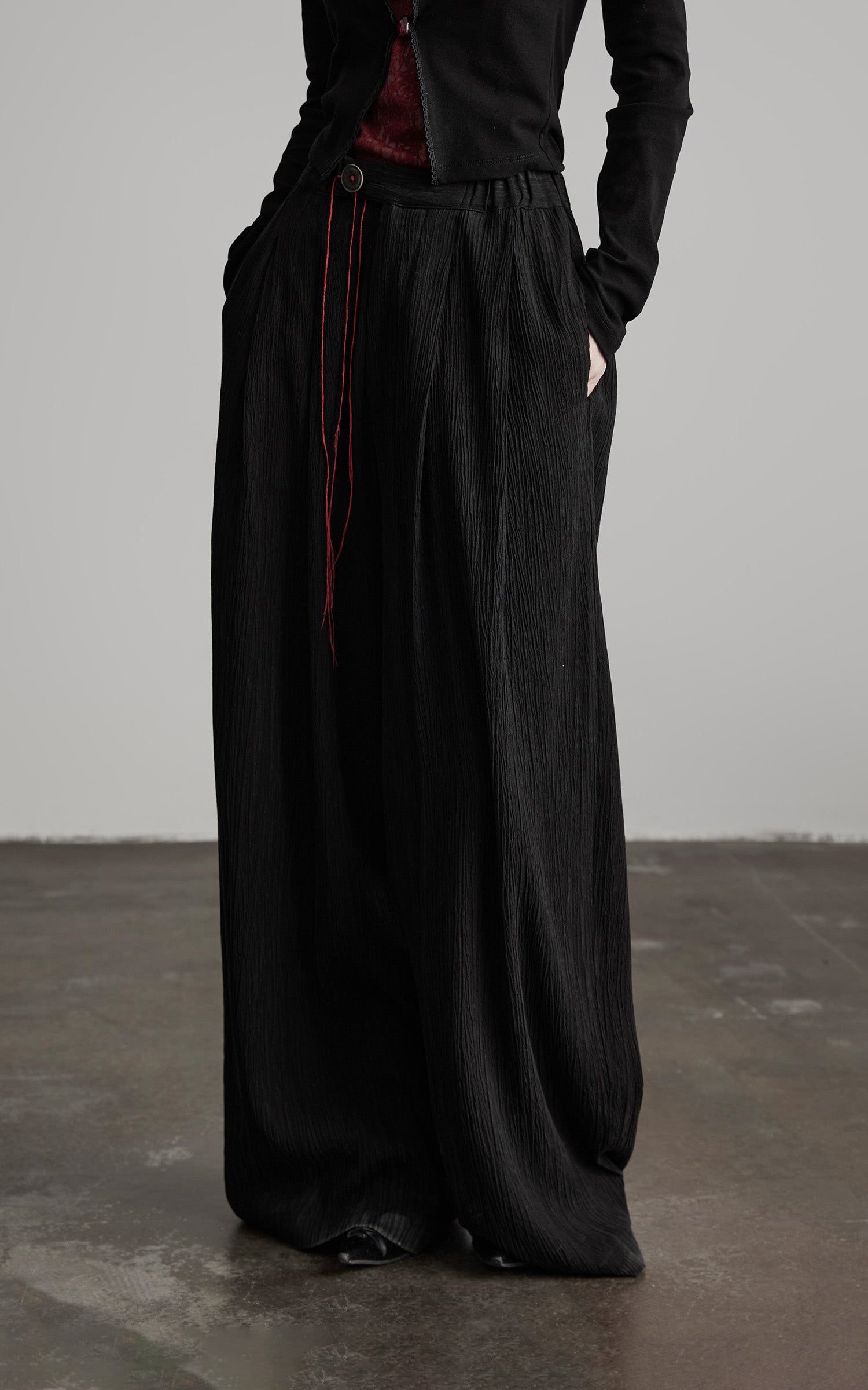 INDULGE Crinkled Wide Trousers with Red Thread