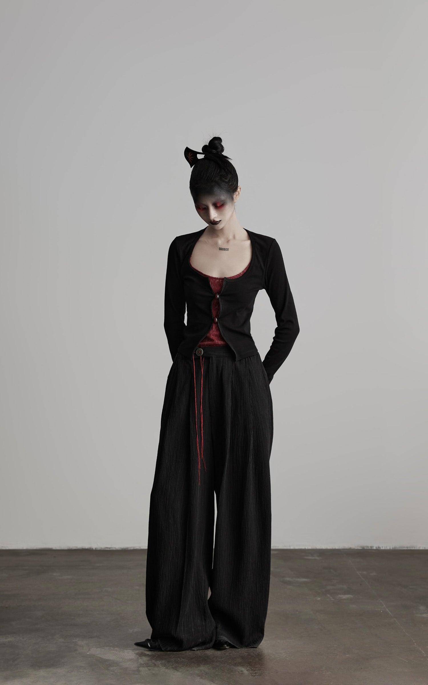 INDULGE Crinkled Wide Trousers with Red Thread