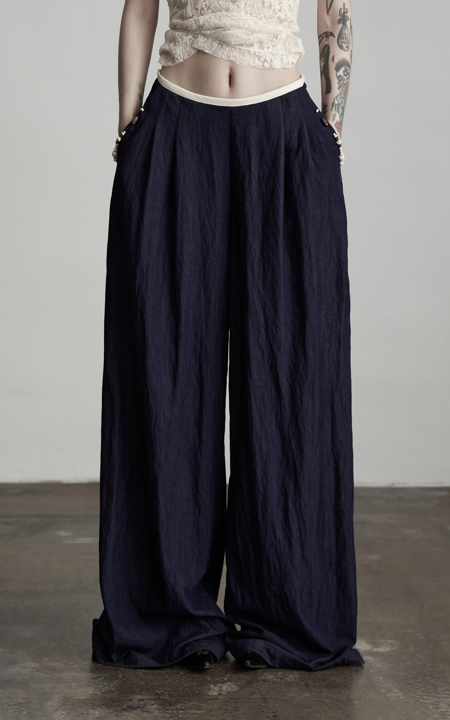 INDULGE Wide-Leg Pants with Contrast Waistband and Bead Detail
