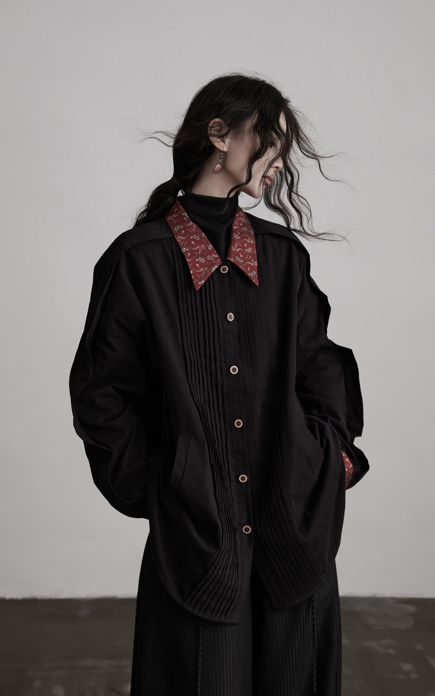 INDULGE Oversized Black Shirt with Contrast Collar and Pleated Front