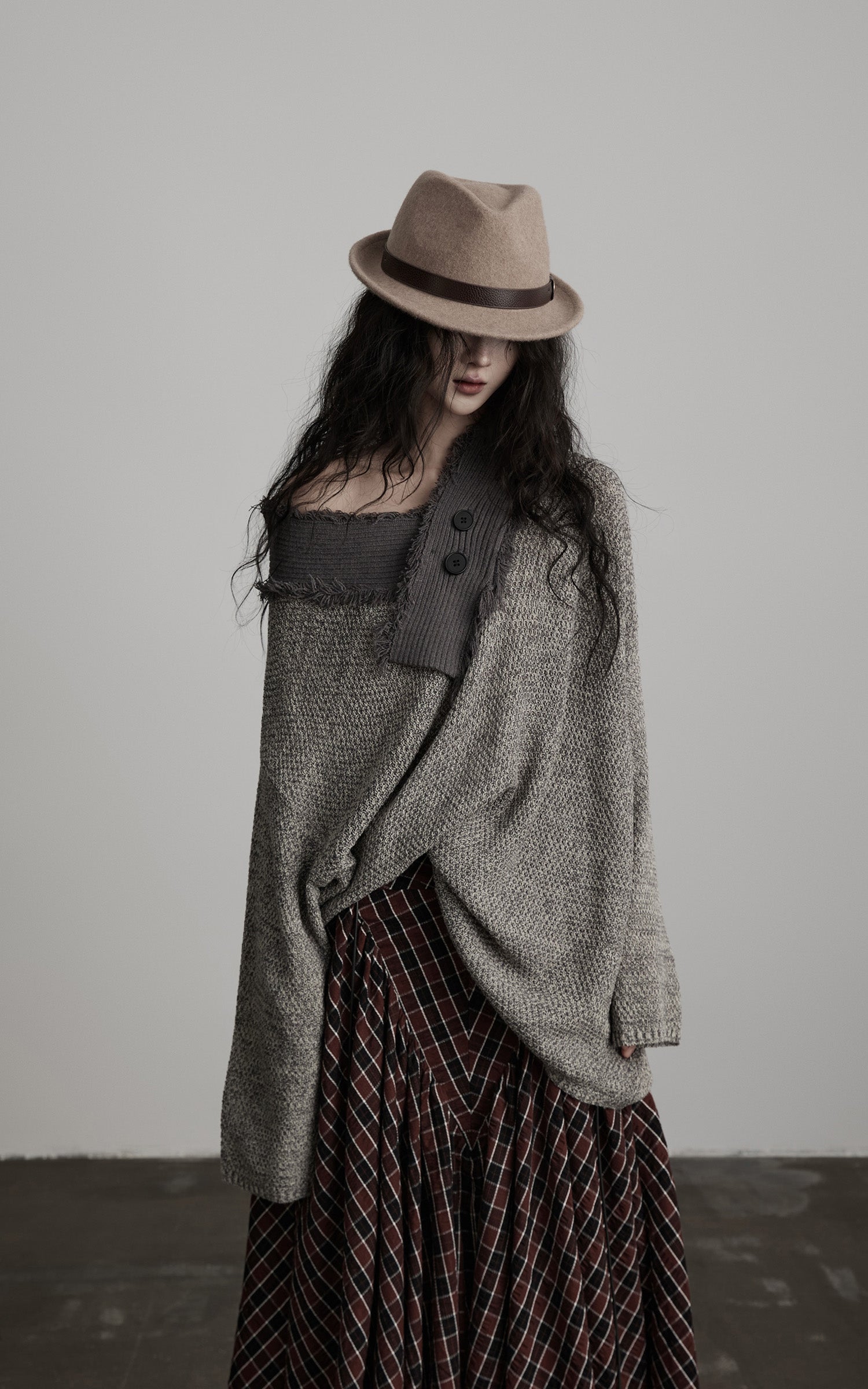 <tc>INDULGE</tc> Strukturiertes Strickpullover mit asymmetrischem Kragen