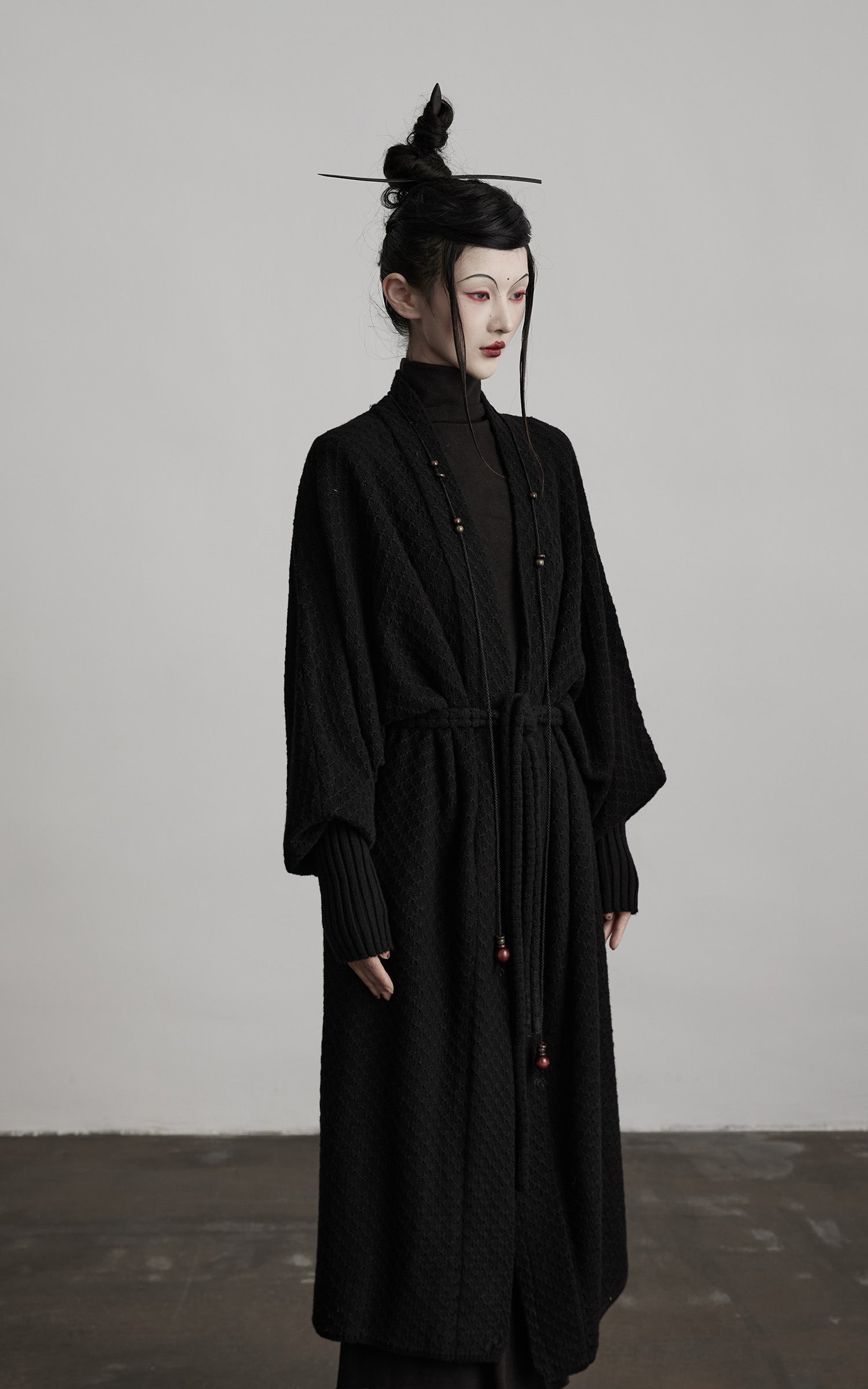 <tc>INDULGE</tc> ドレープシルエットのテクスチャードニットロングカーディガン