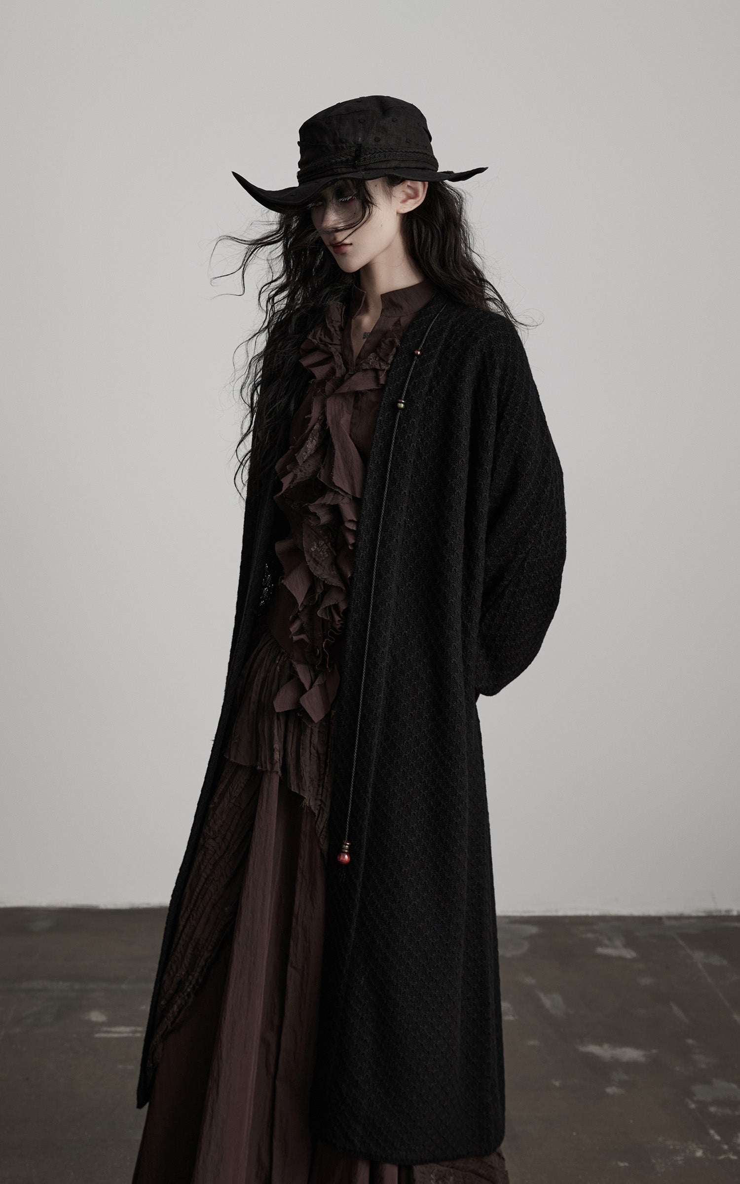 <tc>INDULGE</tc> ドレープシルエットのテクスチャードニットロングカーディガン