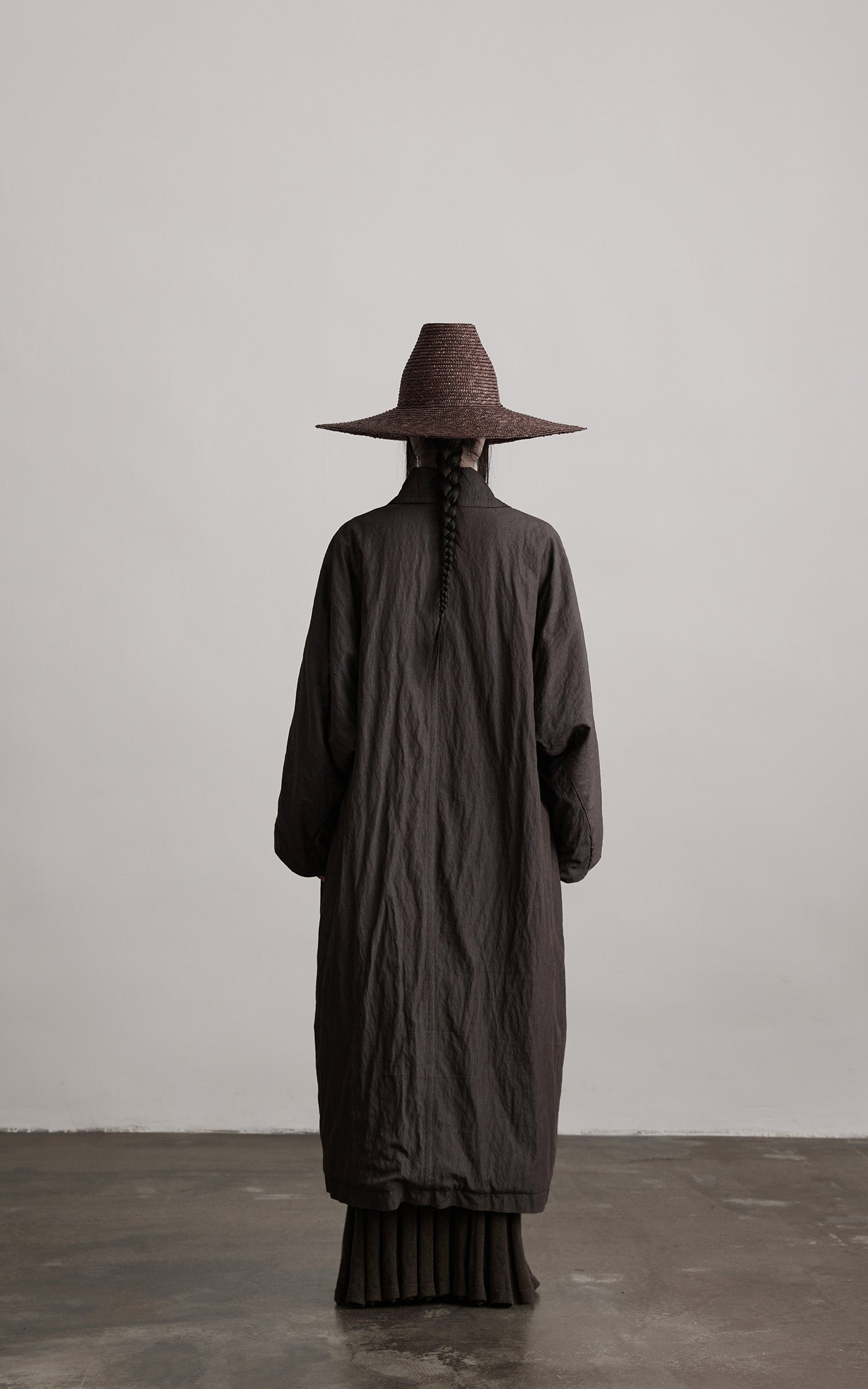 <tc>INDULGE</tc> Geknitterter langer Mantel mit kontrastierendem Innenfutter