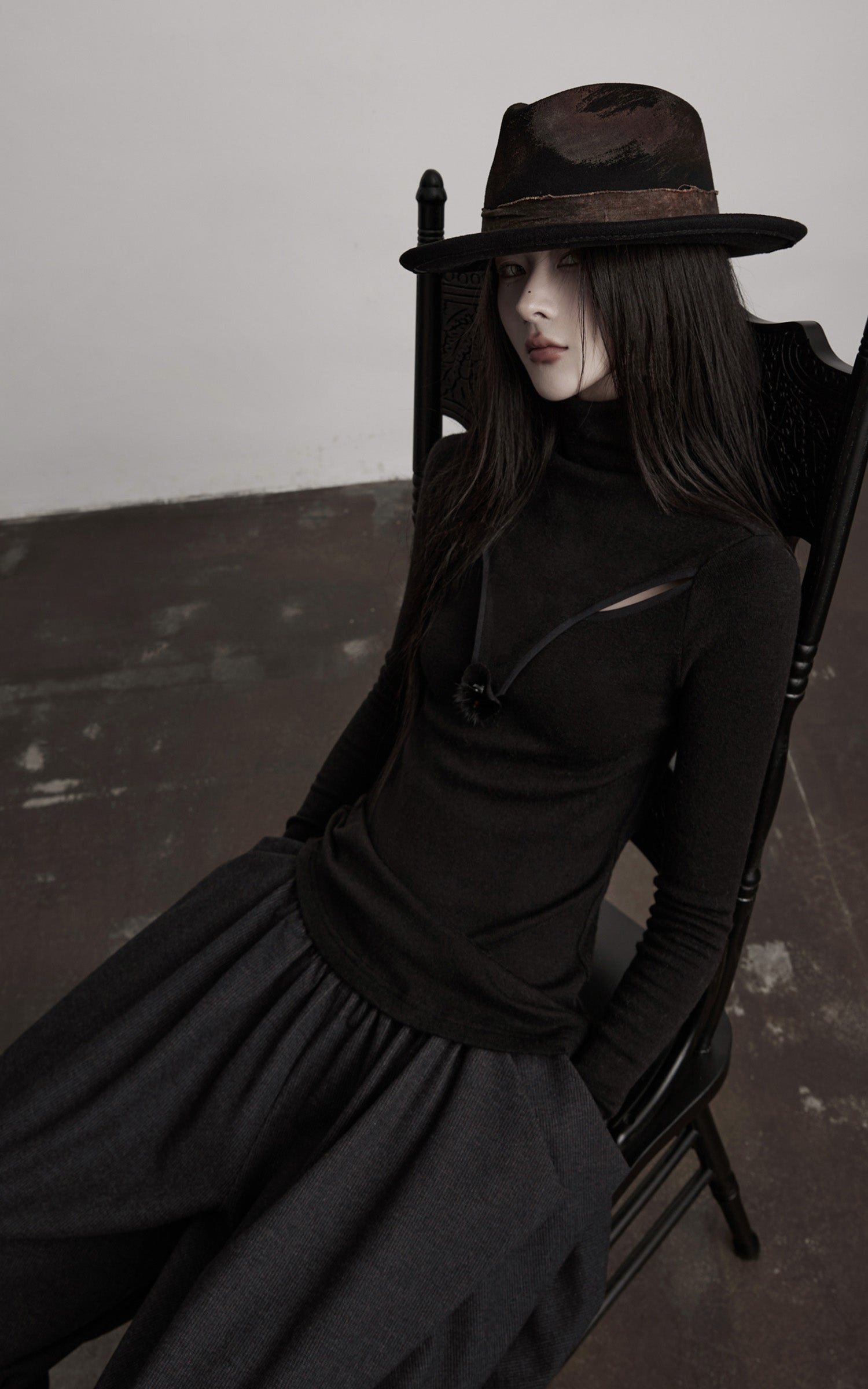 INDULGE Cutout Detail Stretch Knit Top