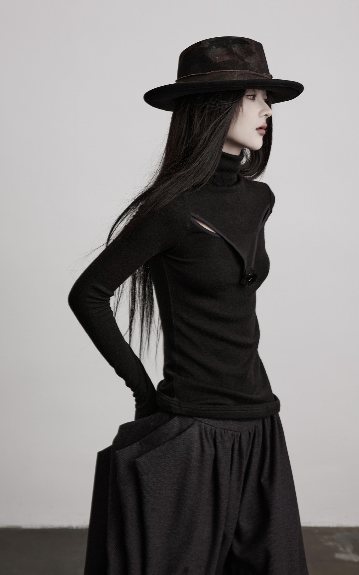 INDULGE Cutout Detail Stretch Knit Top