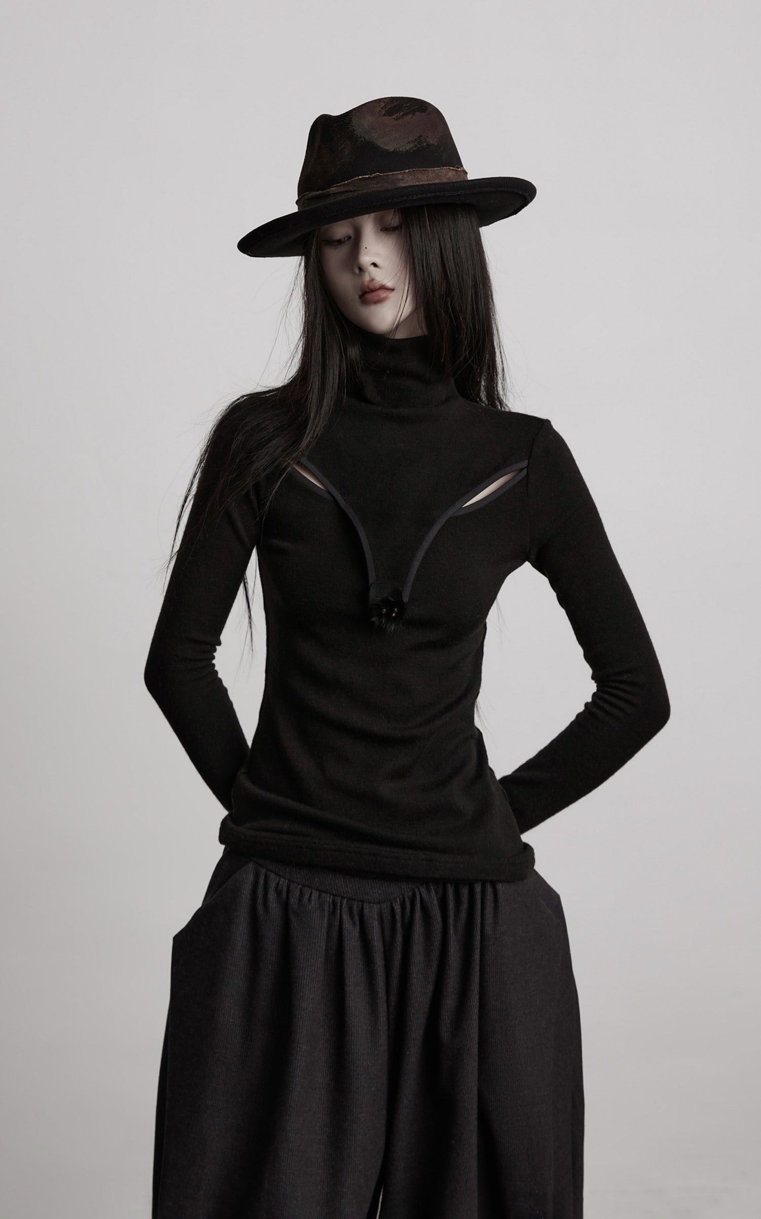 INDULGE Cutout Detail Stretch Knit Top