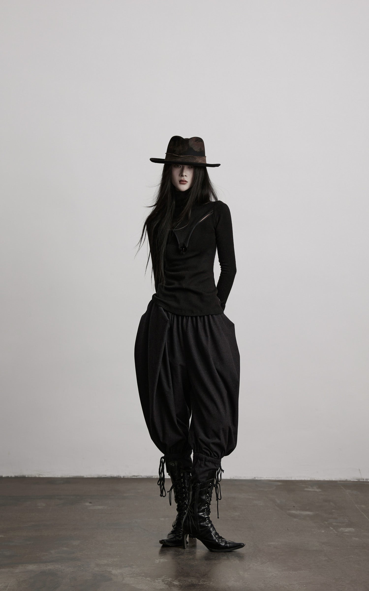 INDULGE Cutout Detail Stretch Knit Top