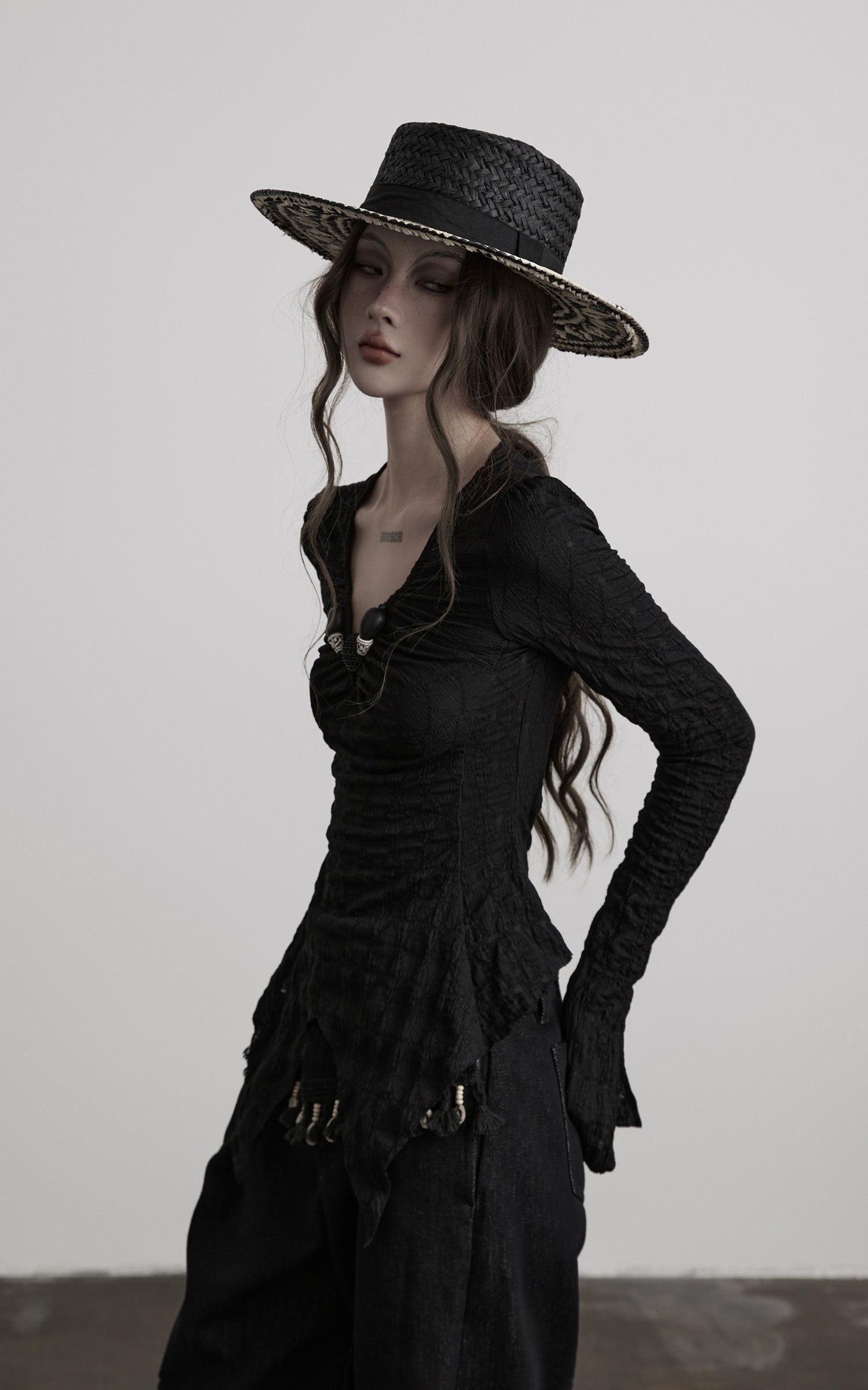 <tc>INDULGE</tc> Strukturierte, geraffte, dekonstruierte Langarm-T-Shirt