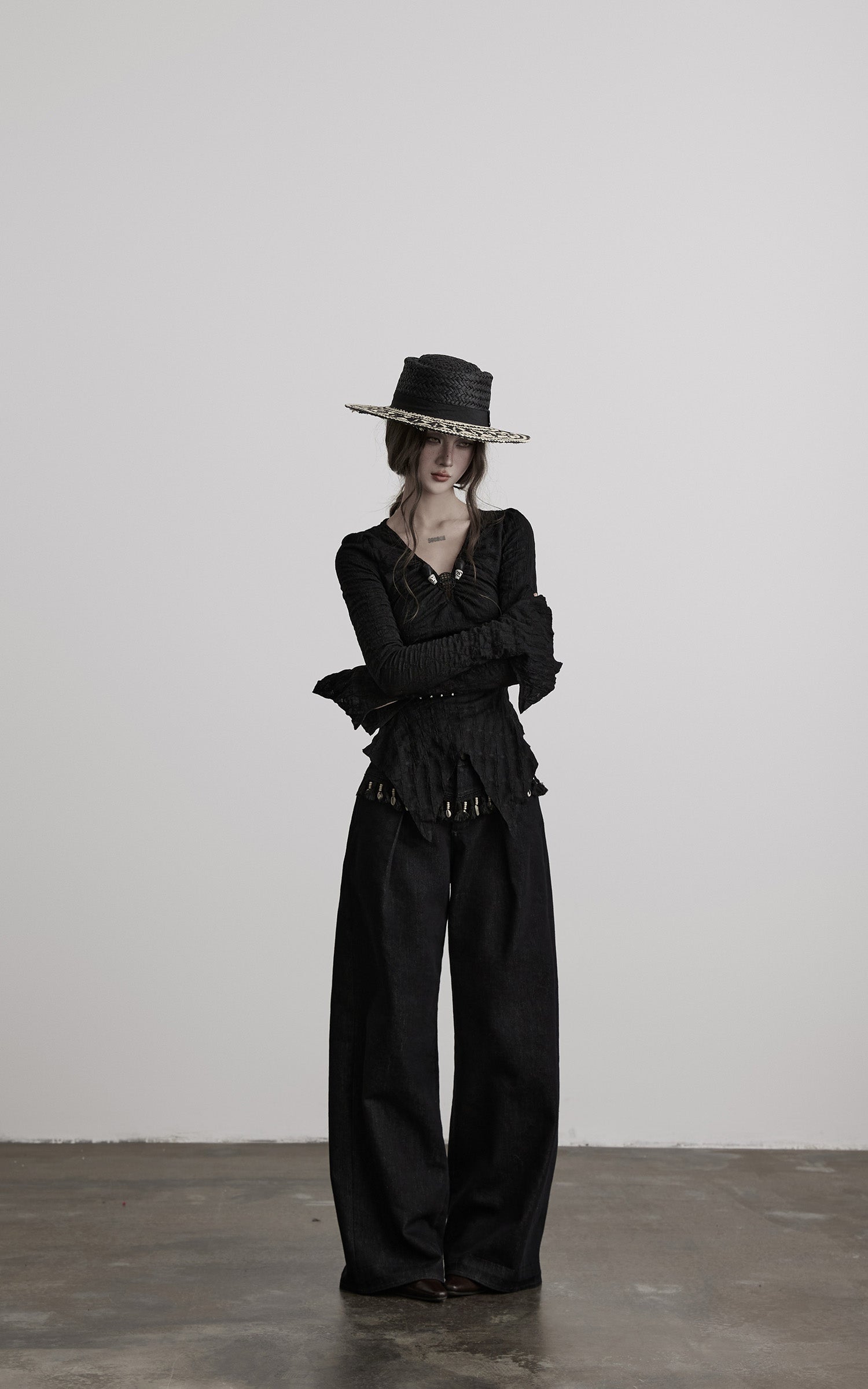 <tc>INDULGE</tc> Strukturierte, geraffte, dekonstruierte Langarm-T-Shirt