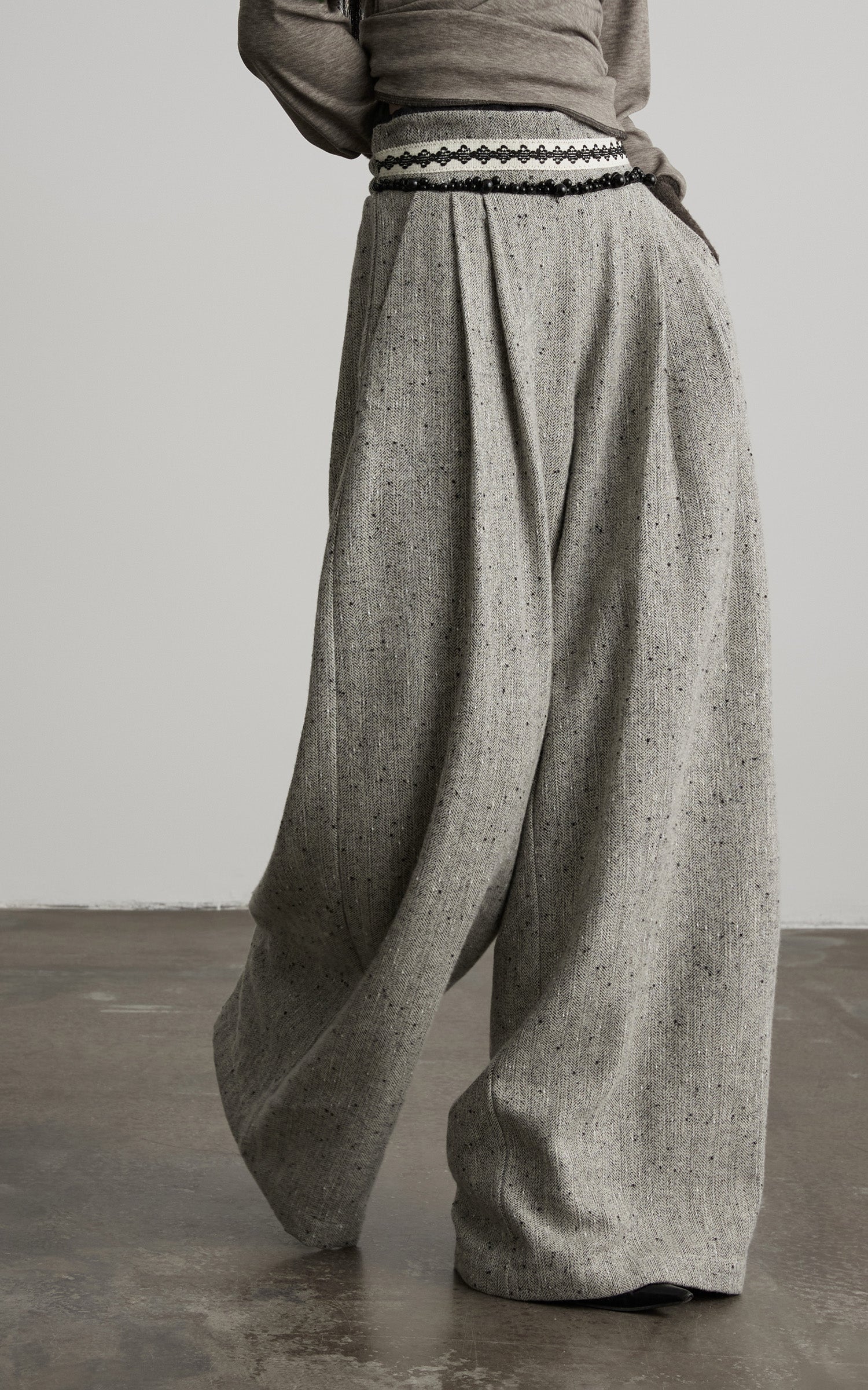 <tc>INDULGE</tc> Pantalon large plissé