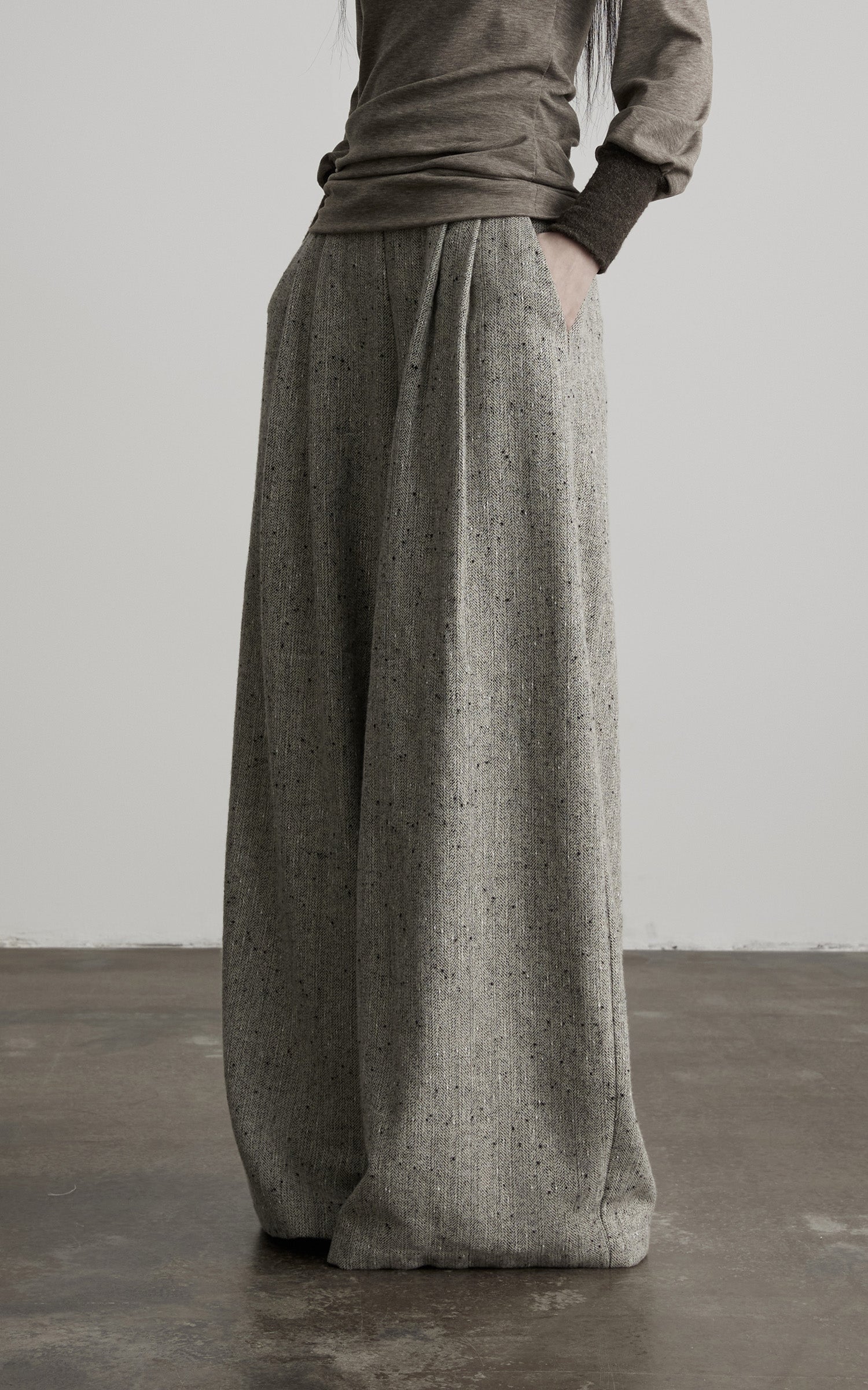 <tc>INDULGE</tc> Pantalon large plissé