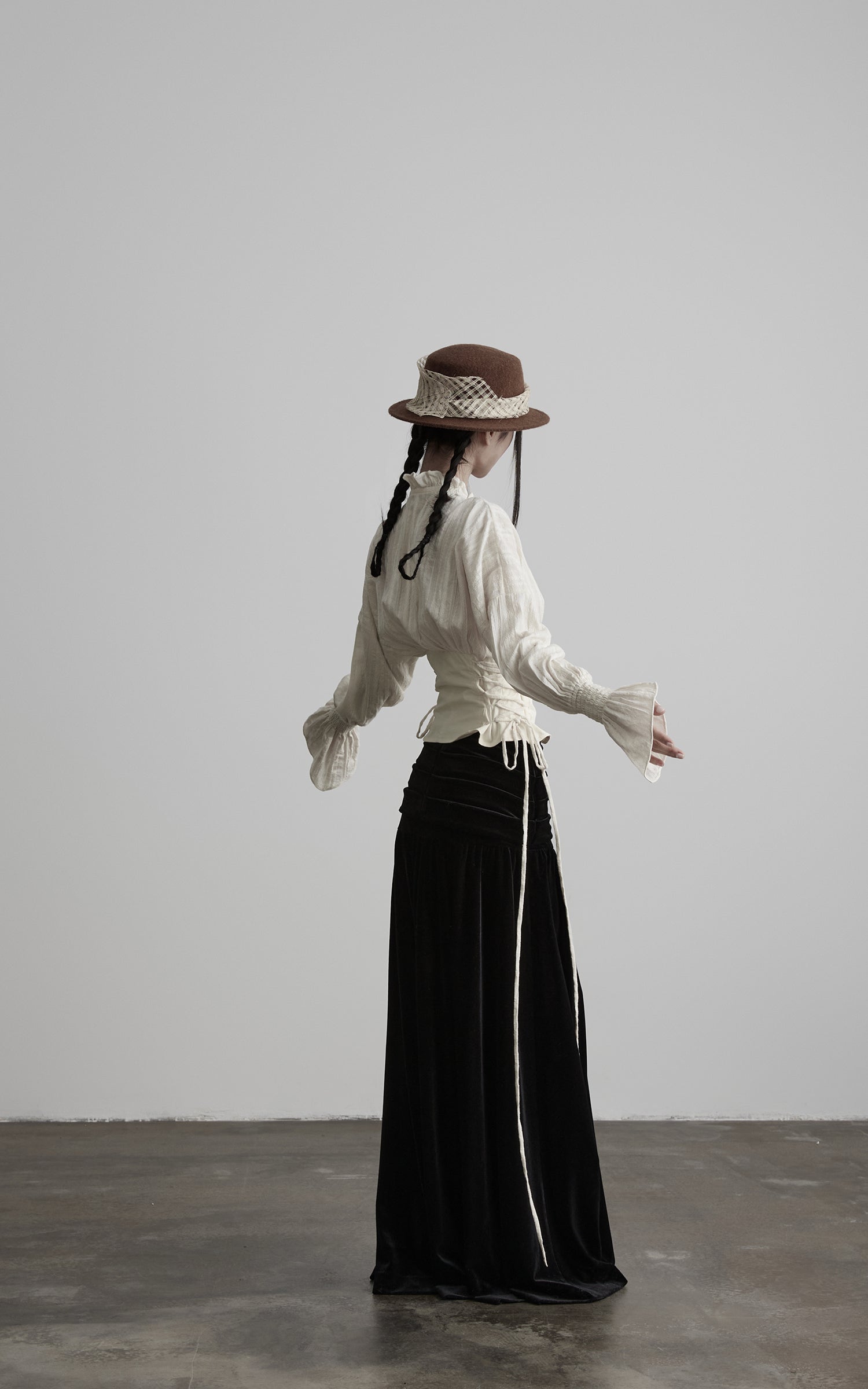 <tc>INDULGE</tc> ストラクチャードコルセットパネルルーシュシャツ