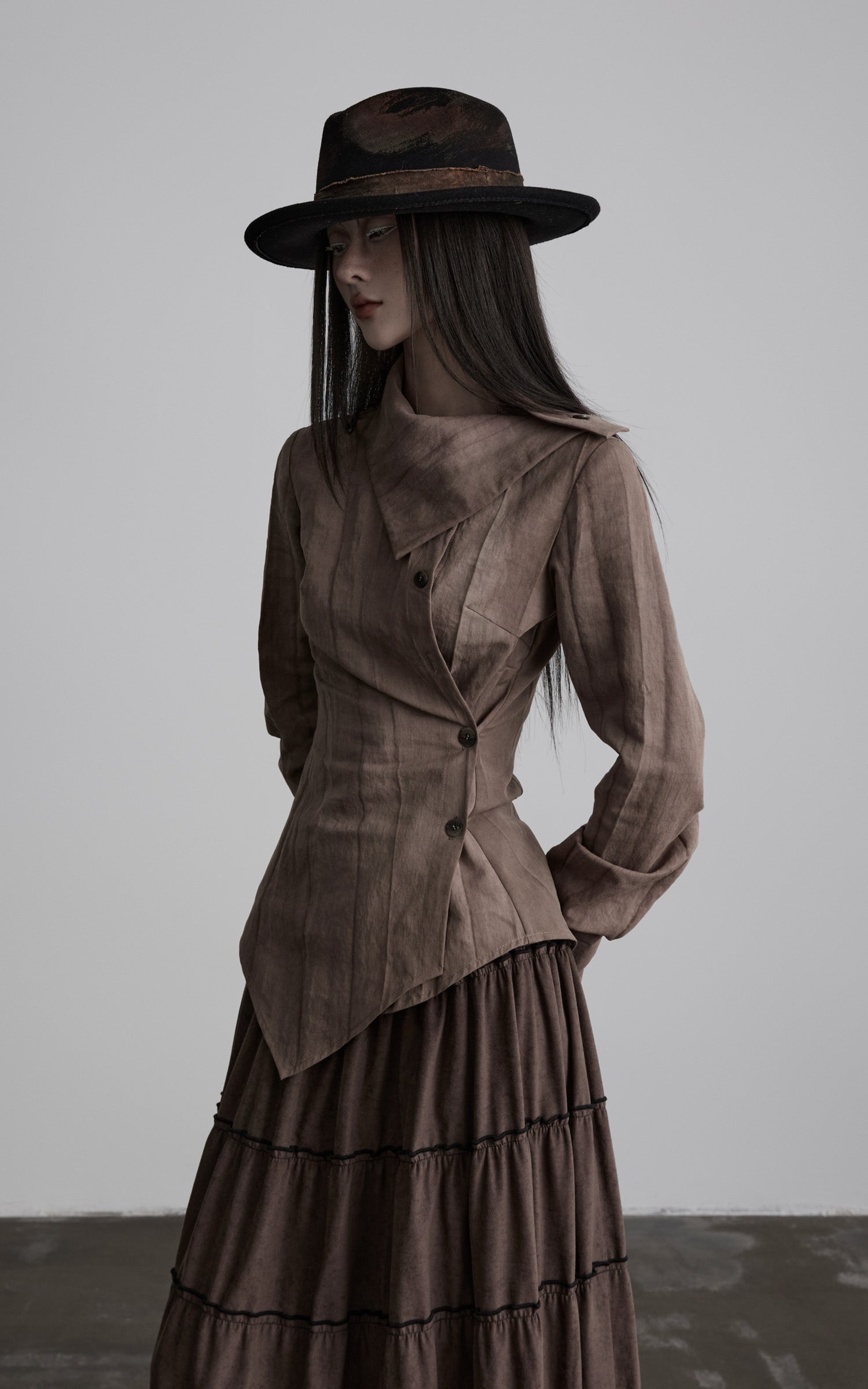 DOINDULGE Asymmetric Sculpted Waist Shirt