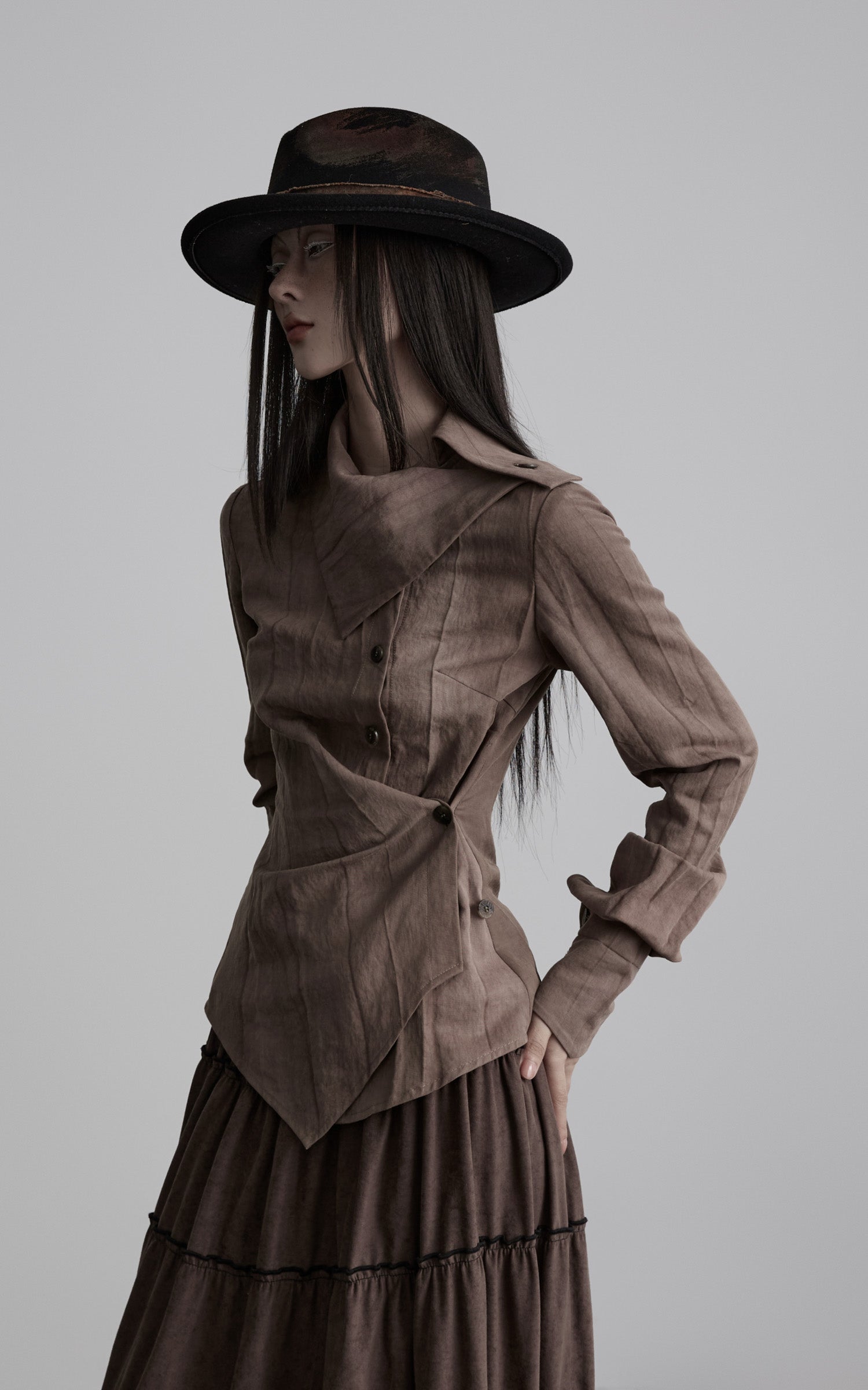 DOINDULGE Asymmetric Sculpted Waist Shirt