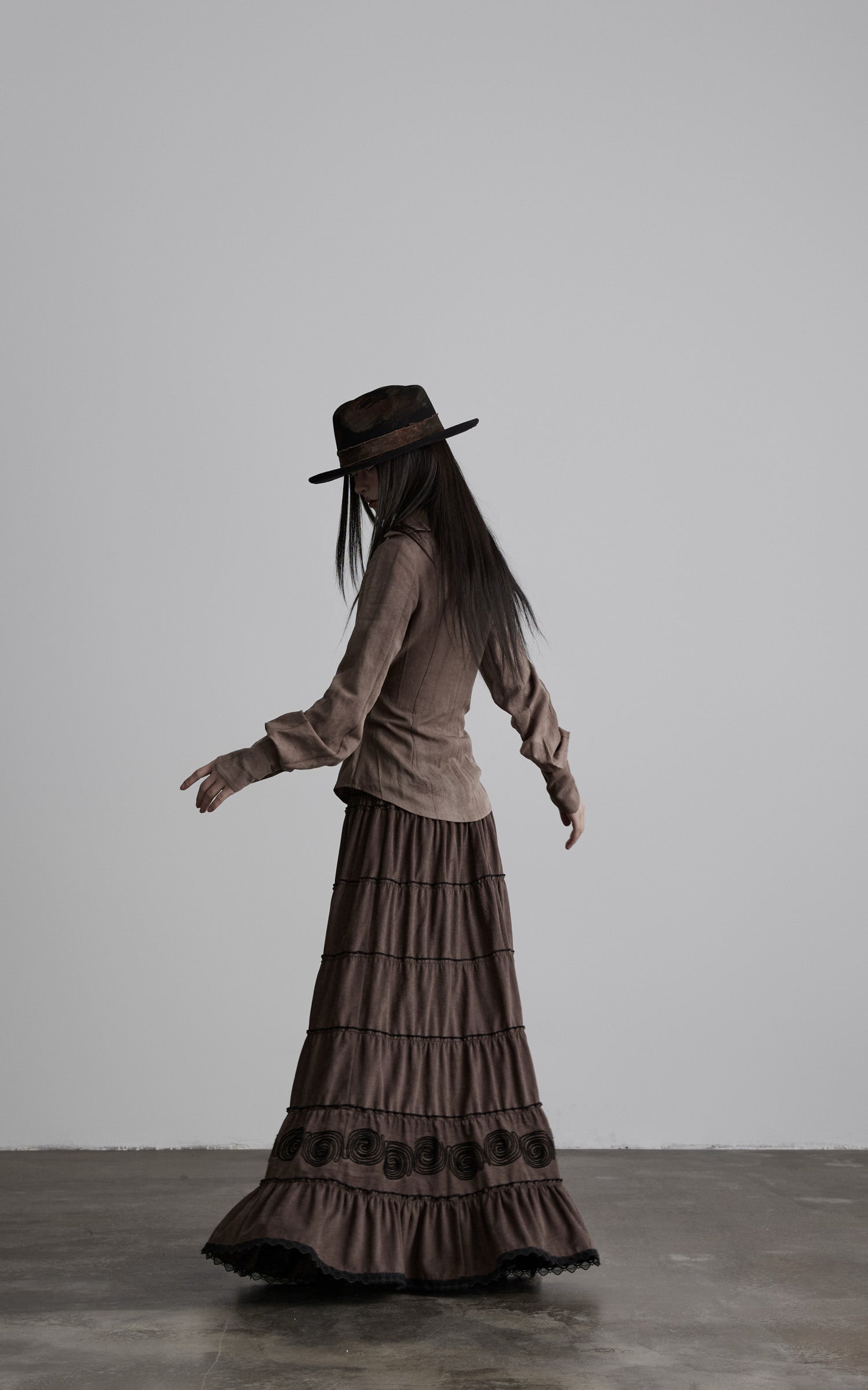 DOINDULGE Asymmetric Sculpted Waist Shirt