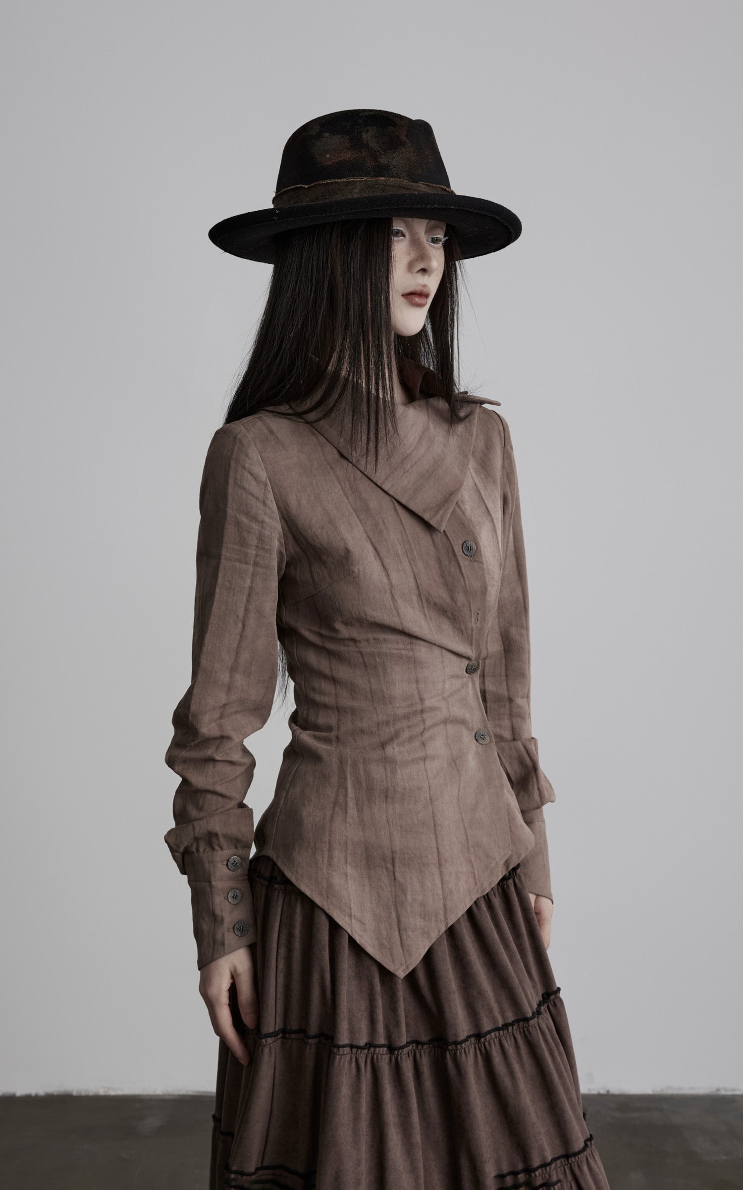 DOINDULGE Asymmetric Sculpted Waist Shirt
