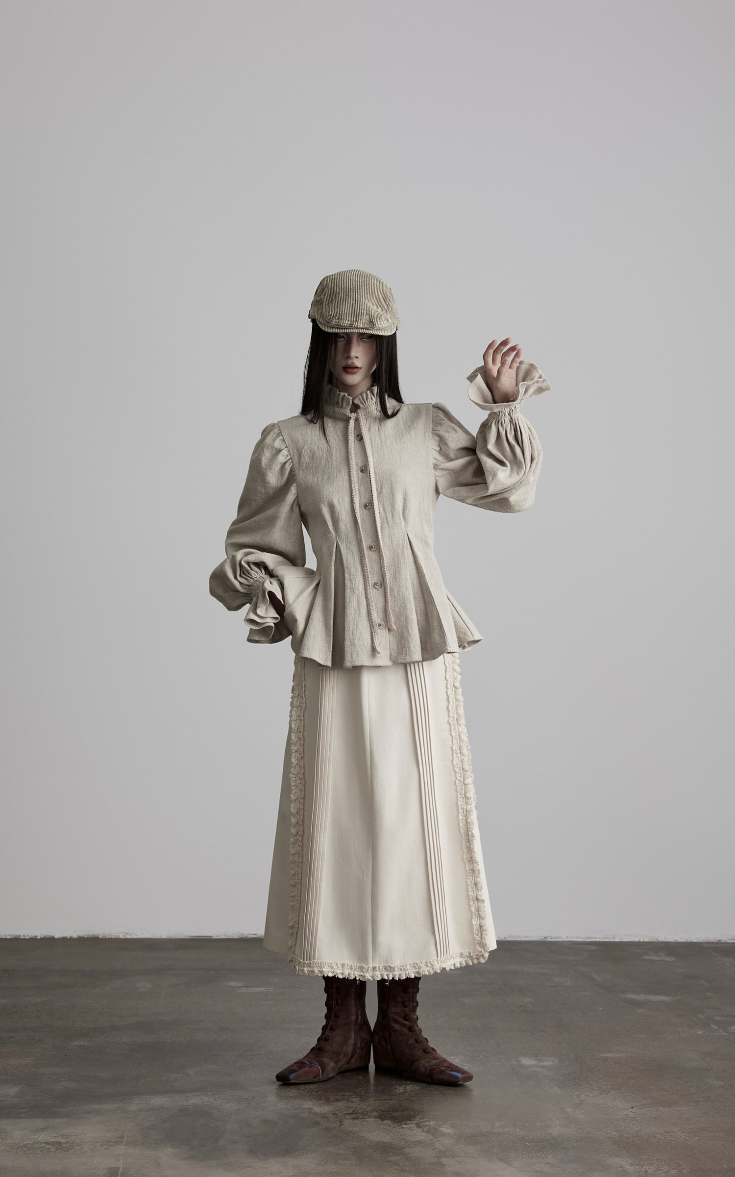 <tc>DOINDULGE</tc> Chemise en lin à taille plissée sculptée et col à volants