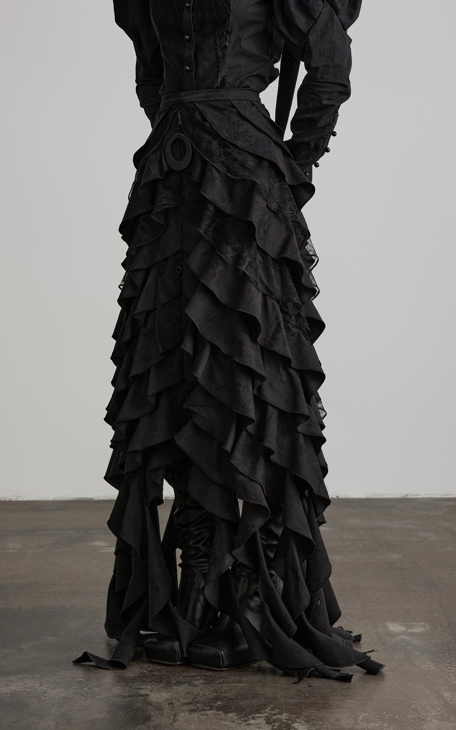 DOINDULGE Layered Ruffle Gothic Asymmetric Long Skirt