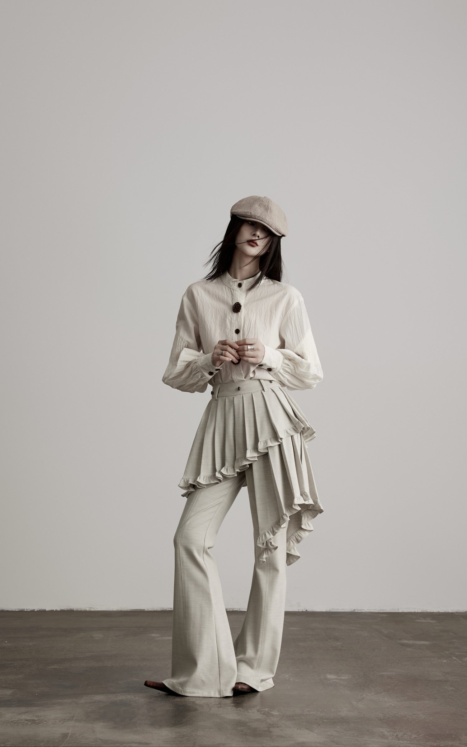 <tc>DOINDULGE</tc> Lagenweise plissierte, ausgestellte Hosen