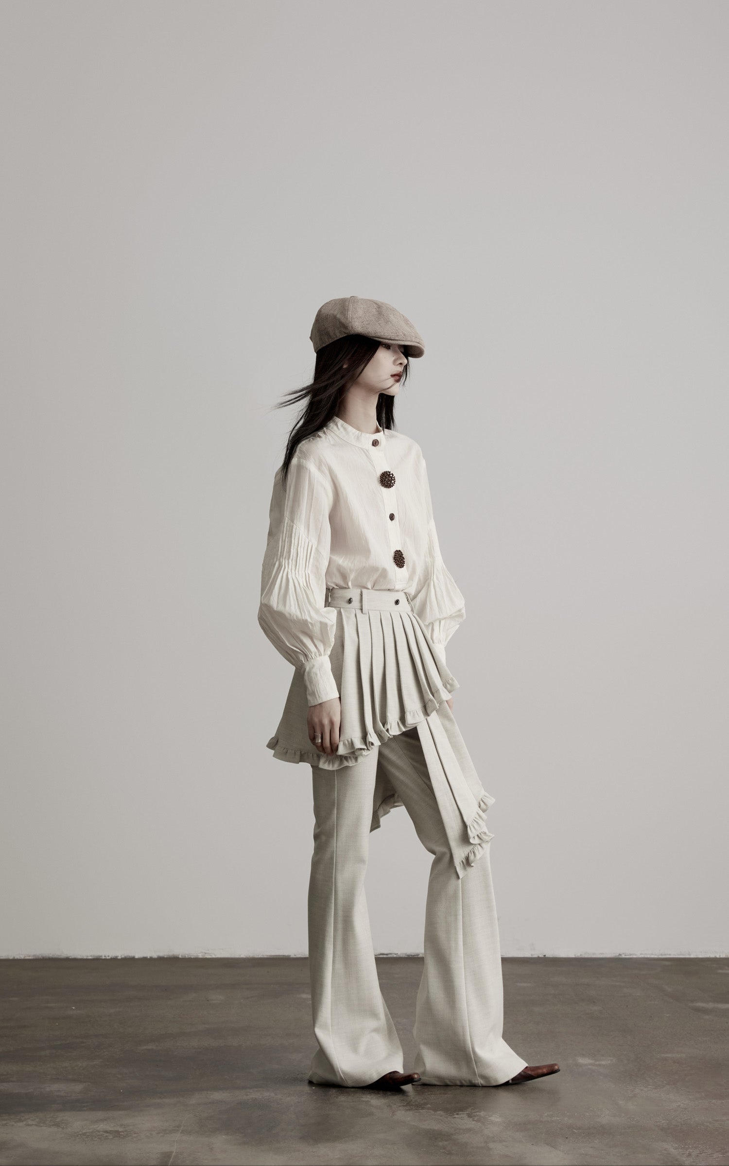 <tc>DOINDULGE</tc> Lagenweise plissierte, ausgestellte Hosen