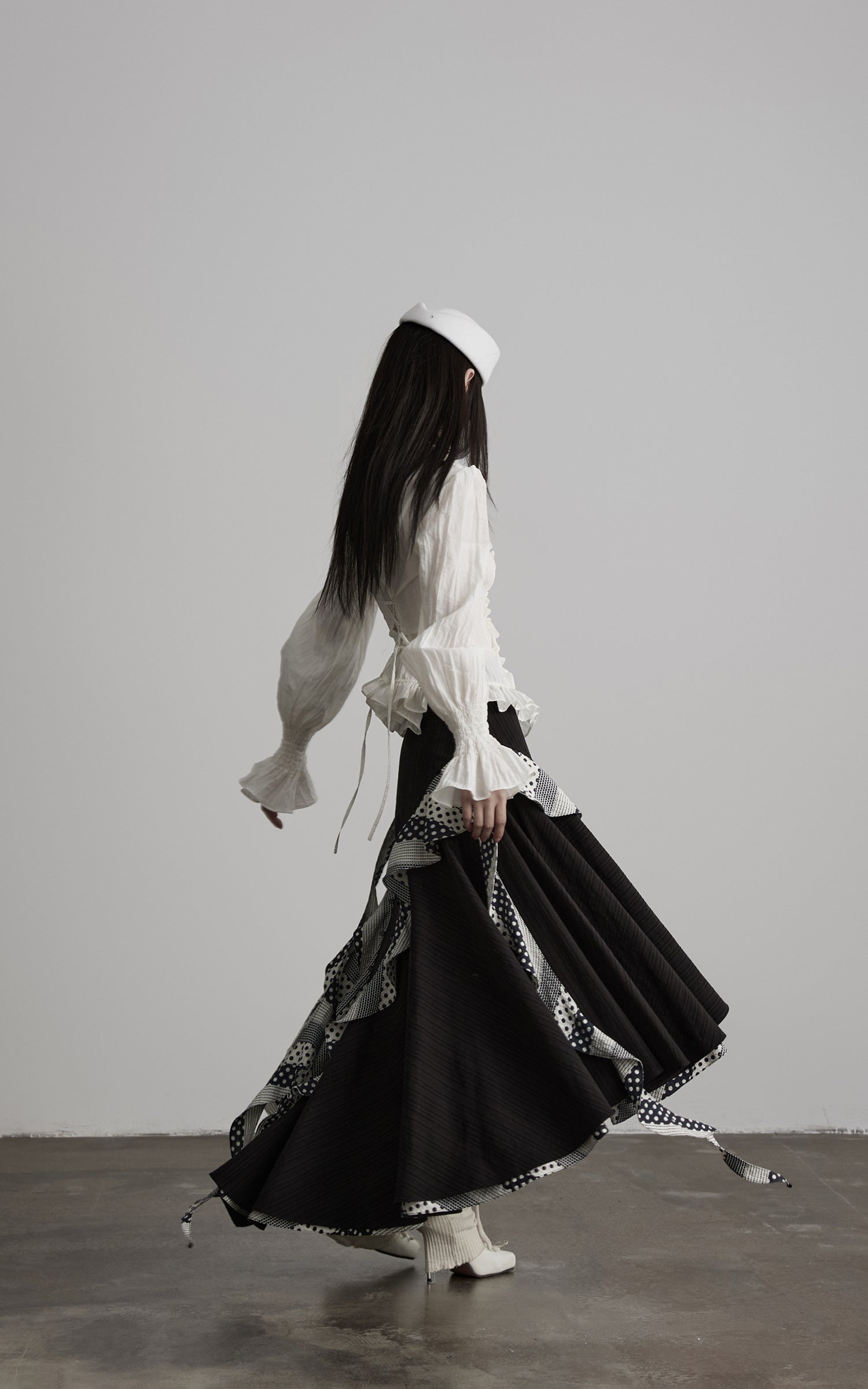 <tc>DOINDULGE</tc> Asymmetrischer Rock mit Rüschen und Patchwork