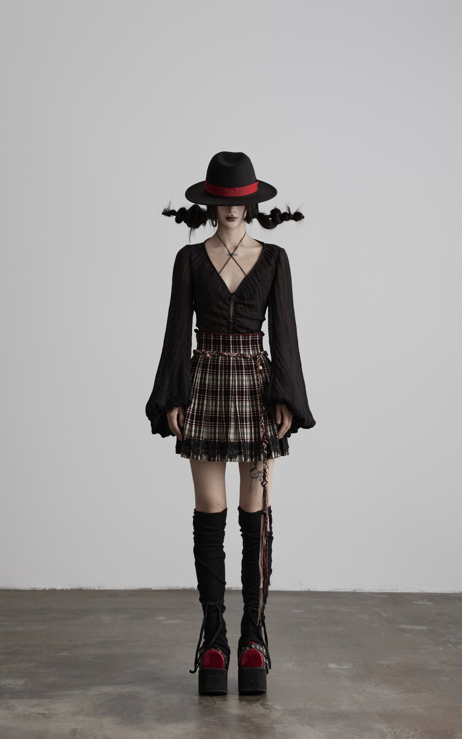 DOINDULGE Plaid Pleated Lace-Trim Mini Skirt