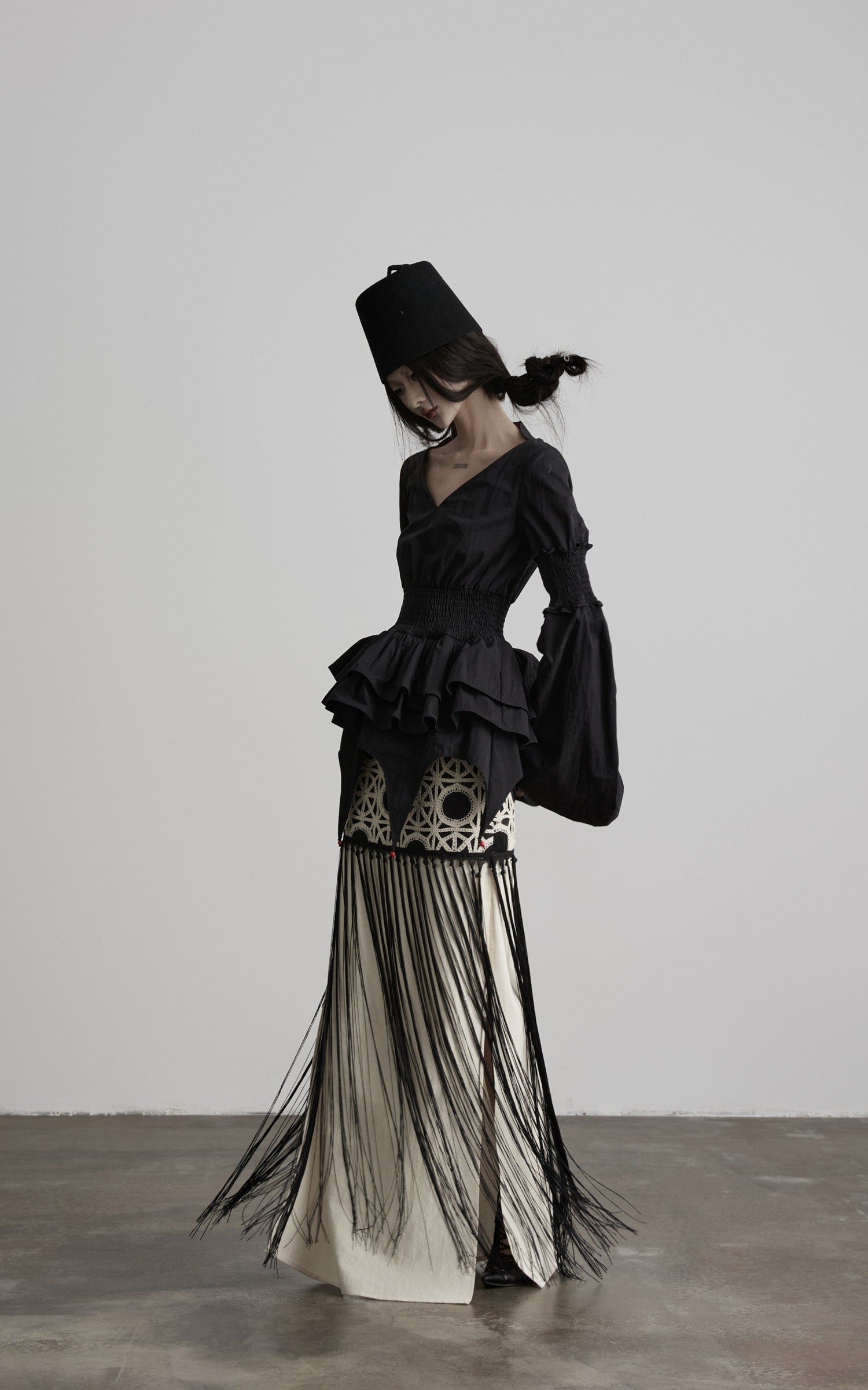 <tc>DOINDULGE</tc> Lagenbluse mit Rüschen und strukturierter Taille