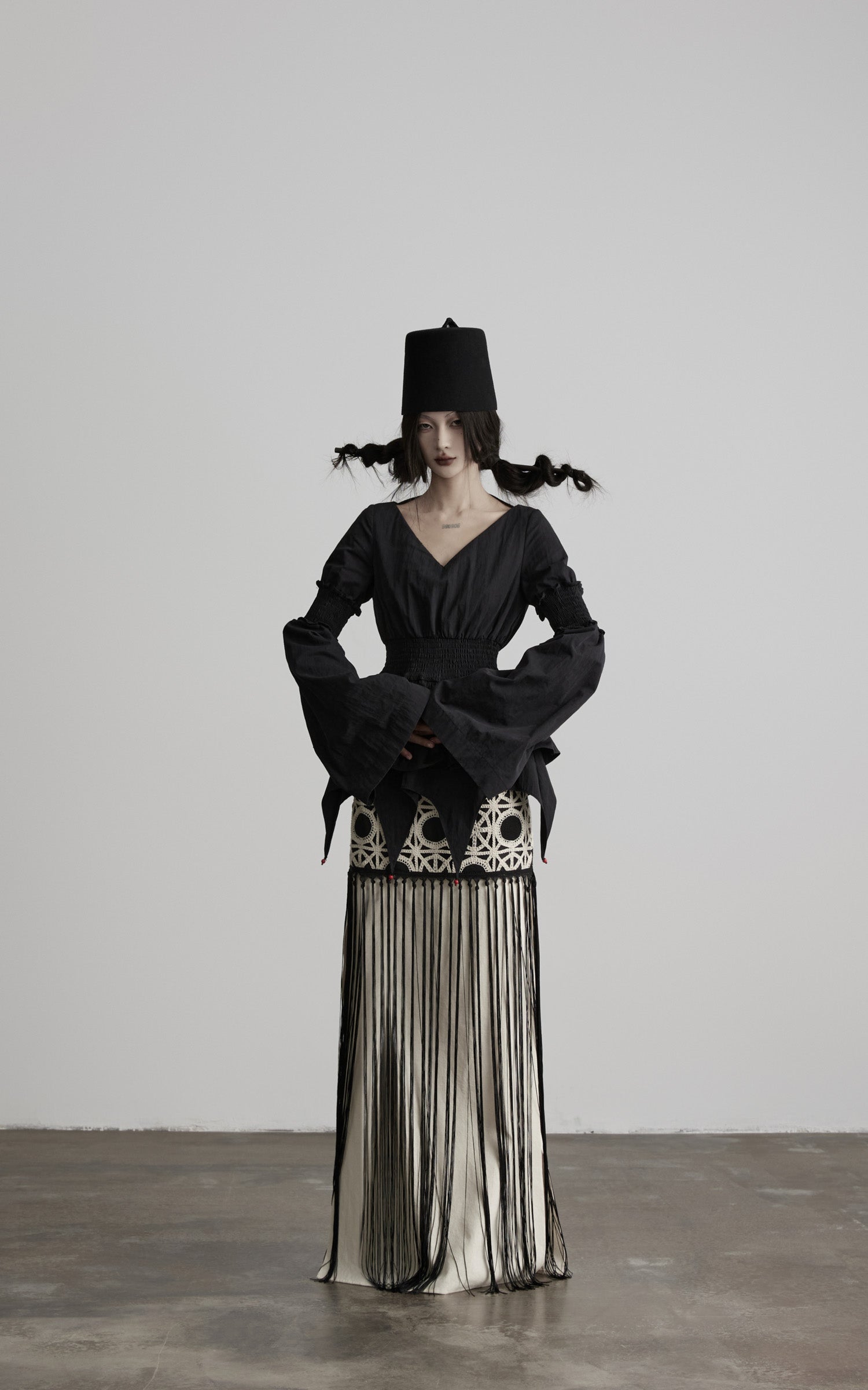 <tc>DOINDULGE</tc> Lagenbluse mit Rüschen und strukturierter Taille