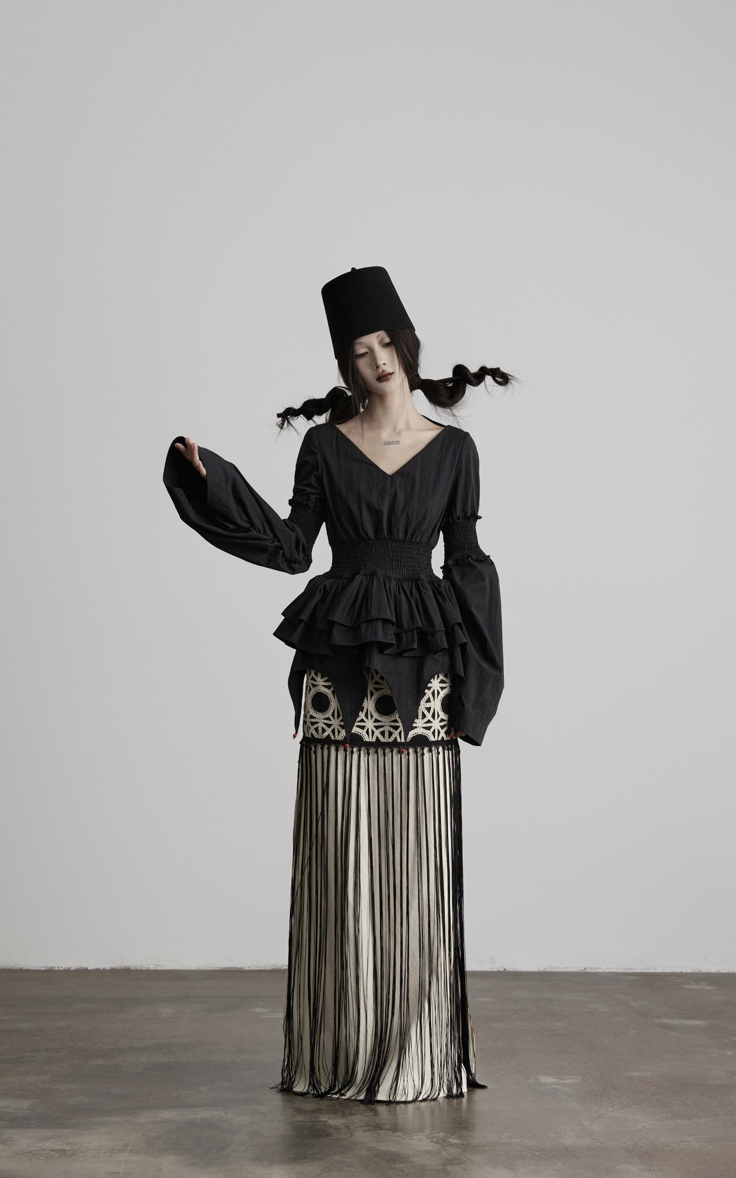 <tc>DOINDULGE</tc> Lagenbluse mit Rüschen und strukturierter Taille