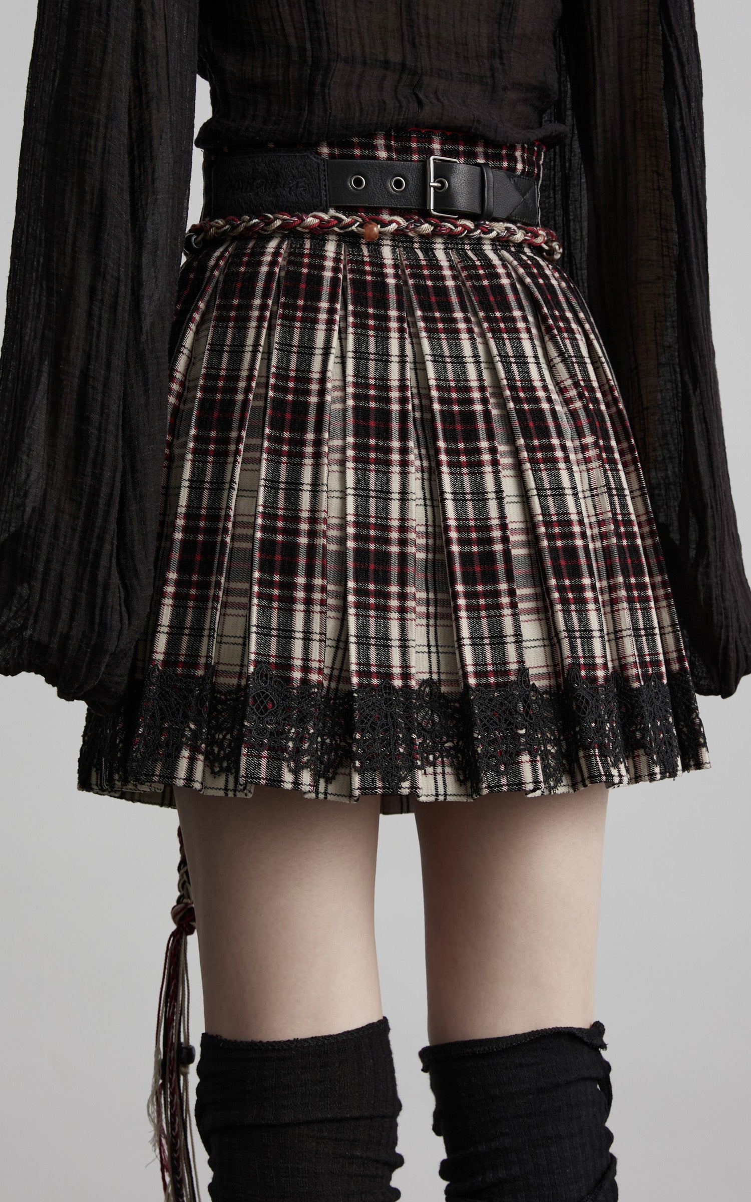 DOINDULGE Plaid Pleated Lace-Trim Mini Skirt