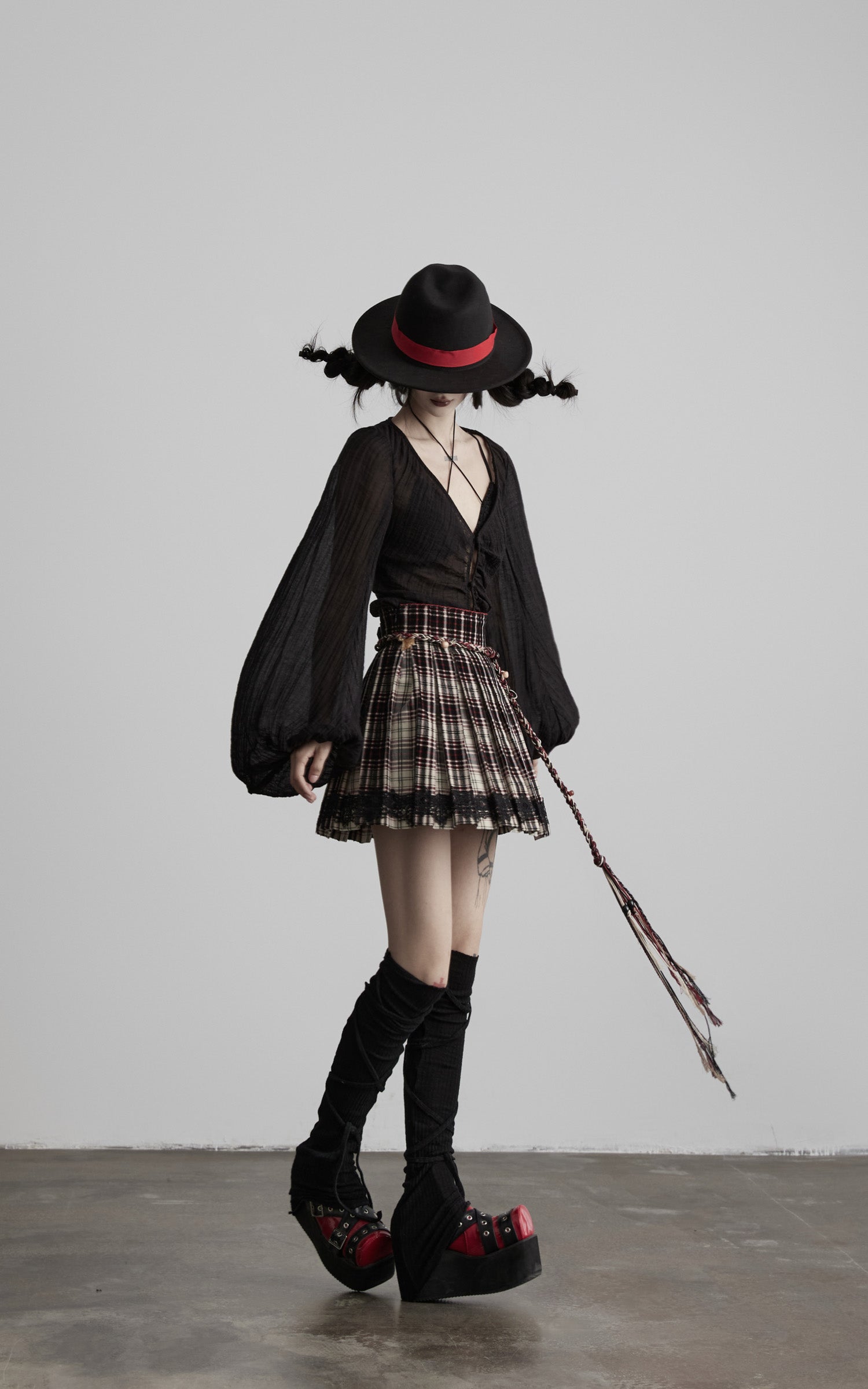 DOINDULGE Plaid Pleated Lace-Trim Mini Skirt