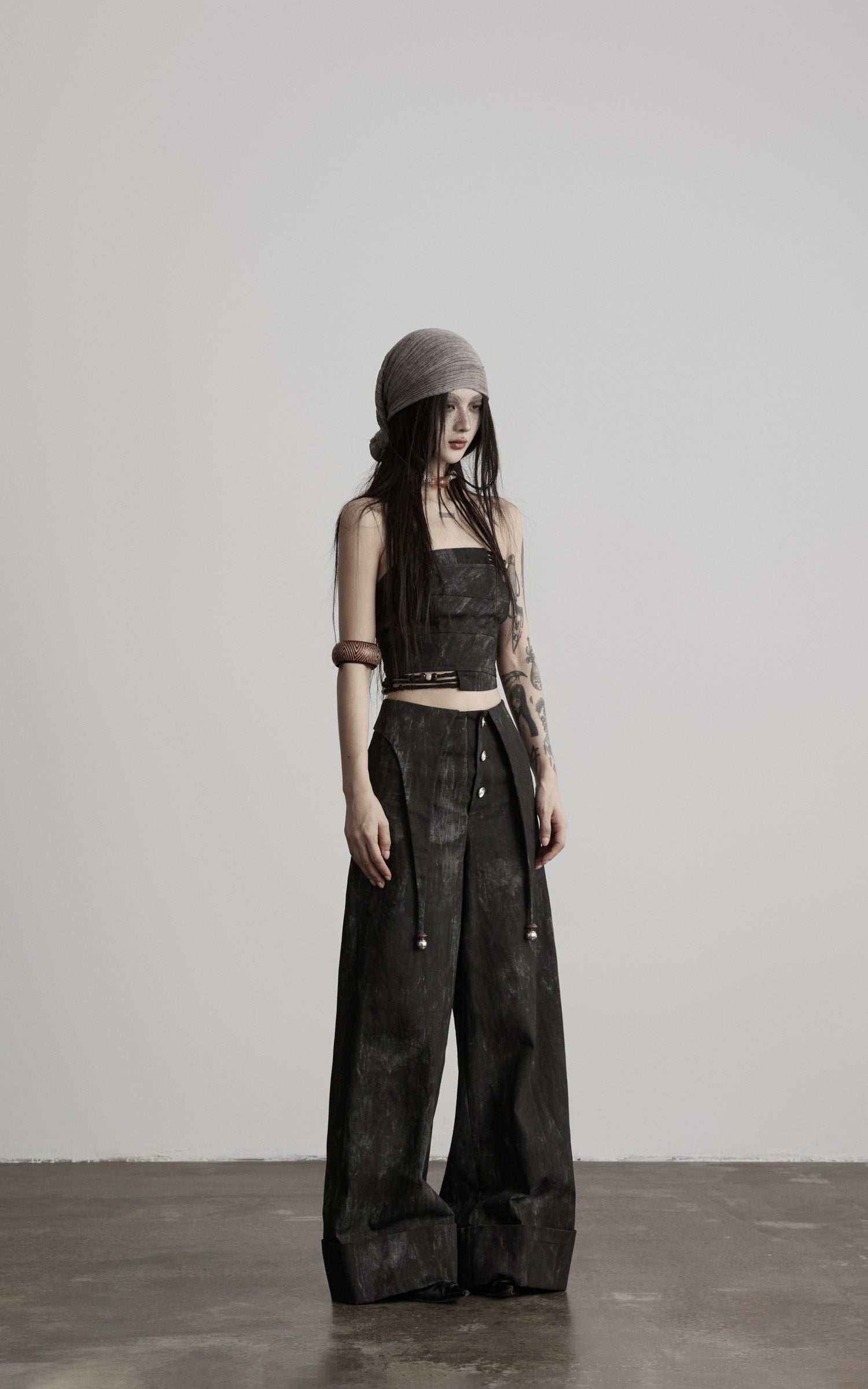DOINDULGE Distressed Strapless Panel Top