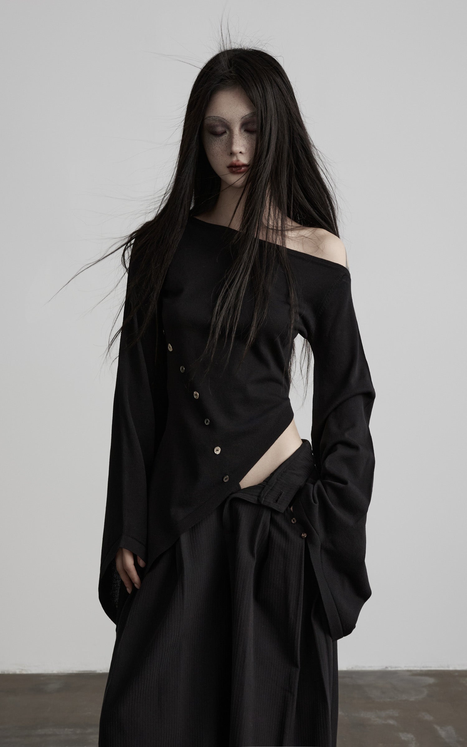DOINDULGE Asymmetric Draped One-Shoulder Top