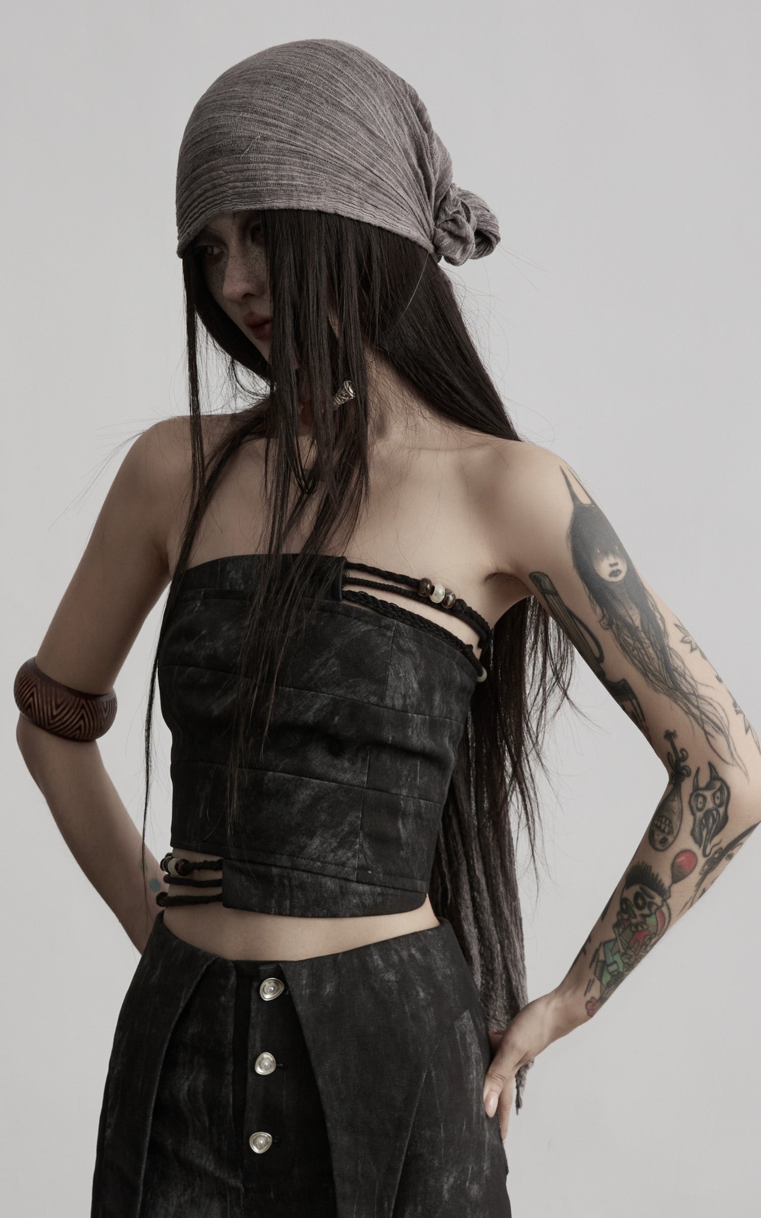DOINDULGE Distressed Strapless Panel Top
