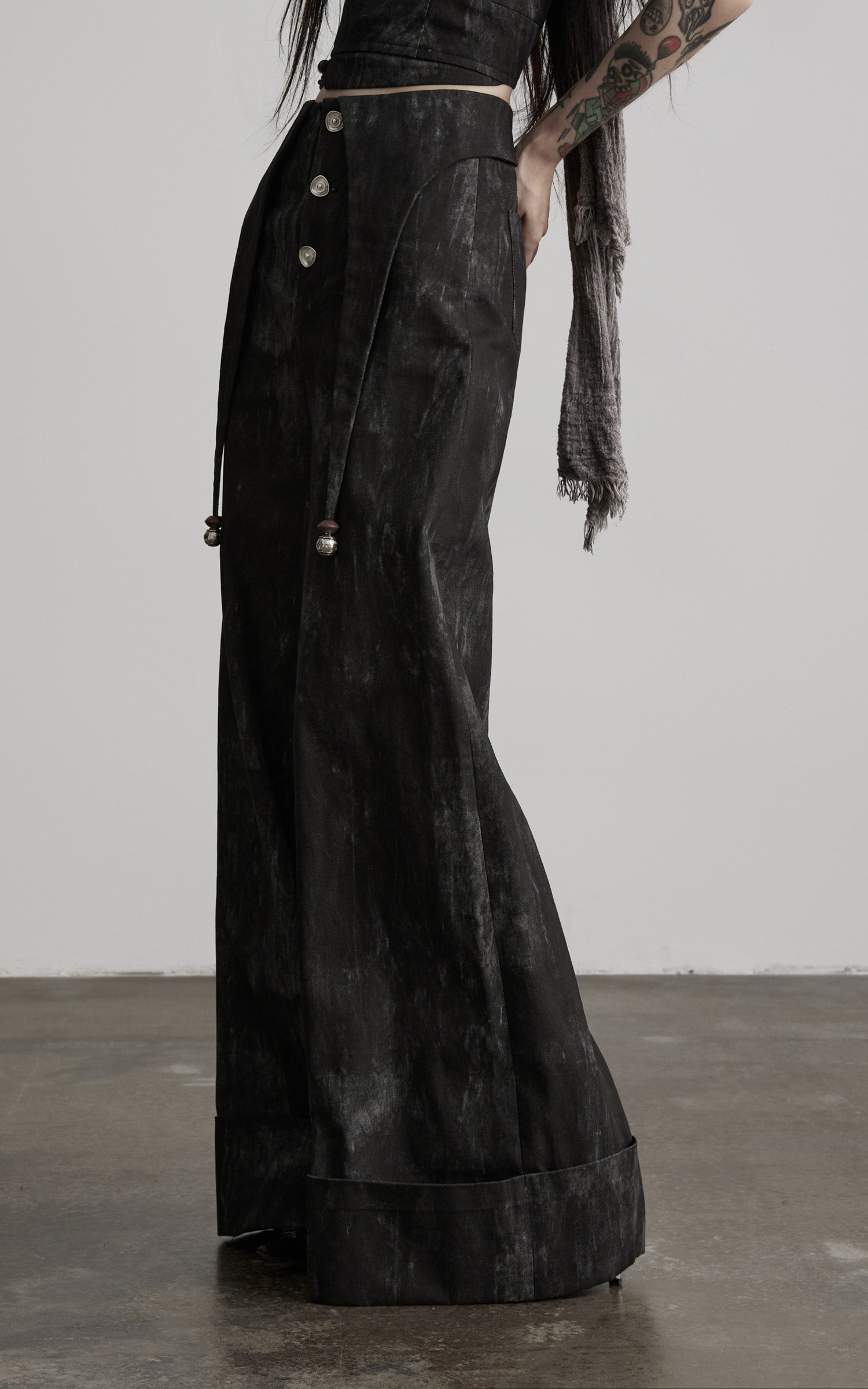 DOINDULGE Distressed Wide Leg Pants