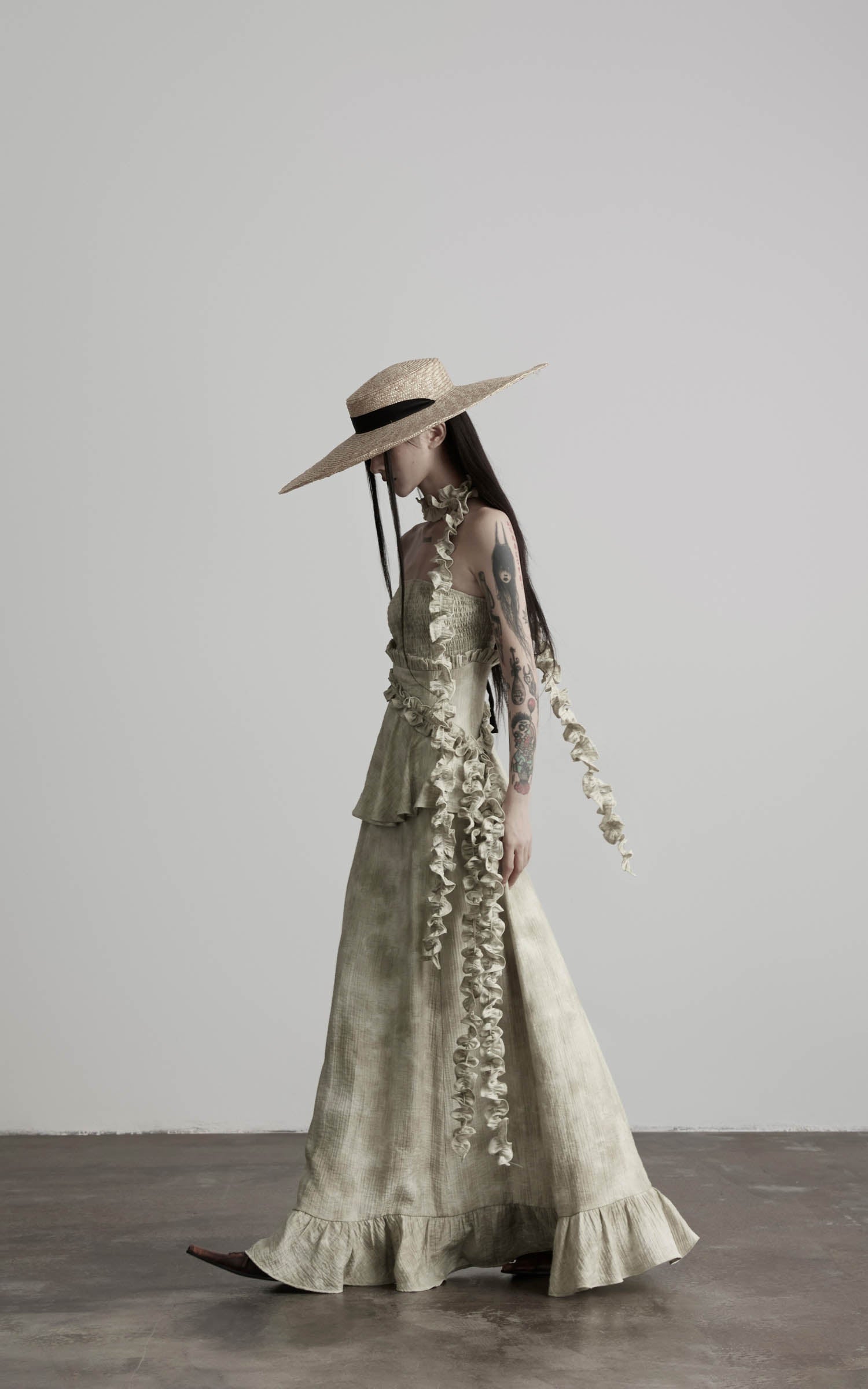 <tc>DOINDULGE</tc> Robe longue à volants smockée sans bretelles