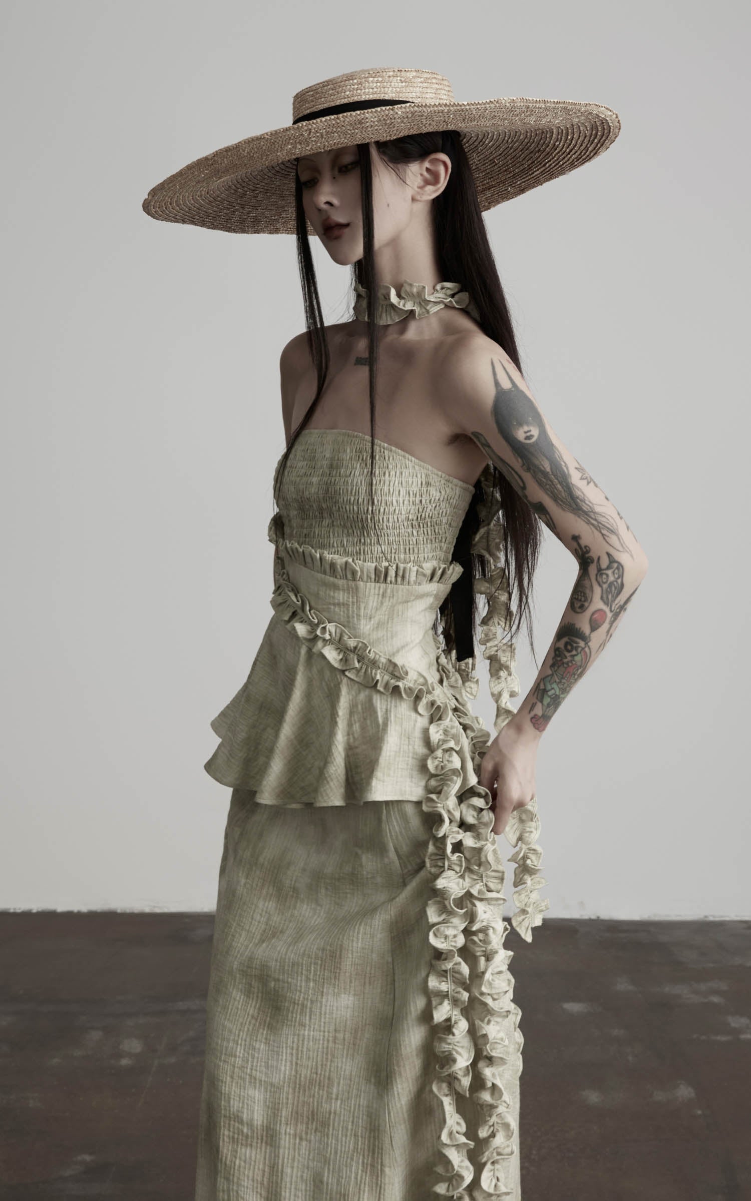<tc>DOINDULGE</tc> Robe longue à volants smockée sans bretelles