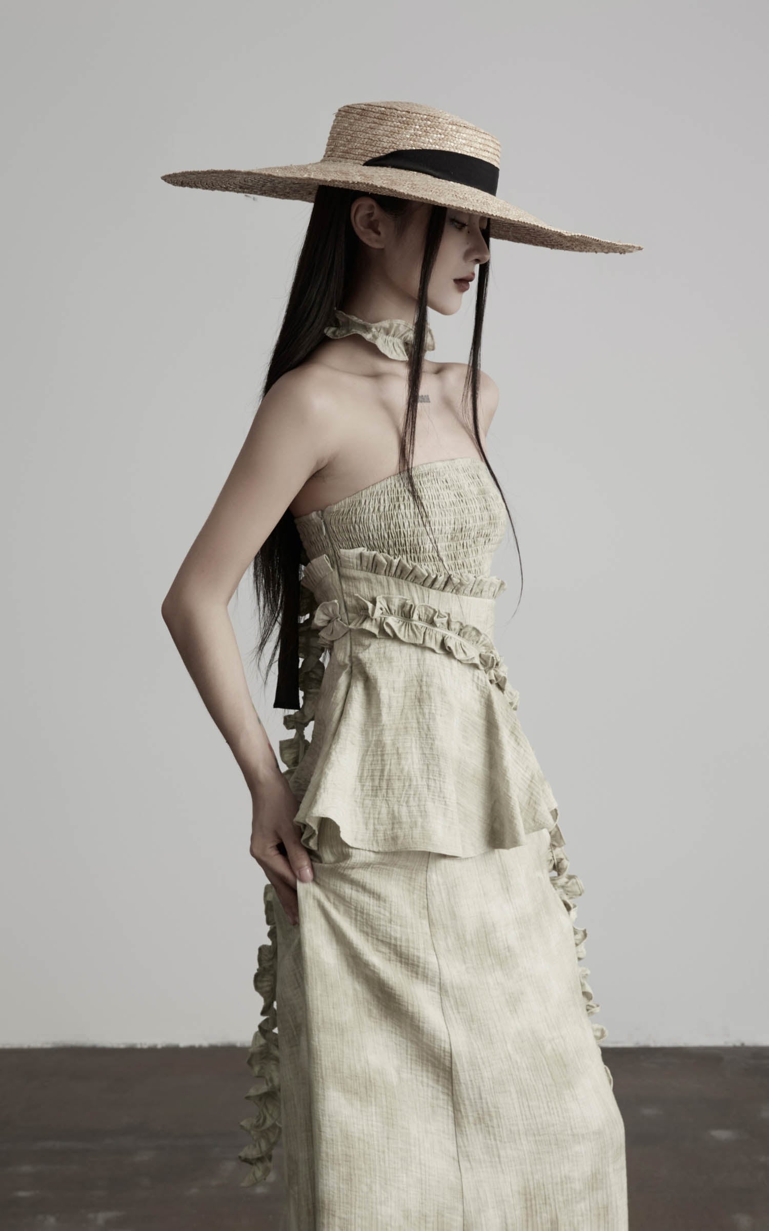 <tc>DOINDULGE</tc> Robe longue à volants smockée sans bretelles
