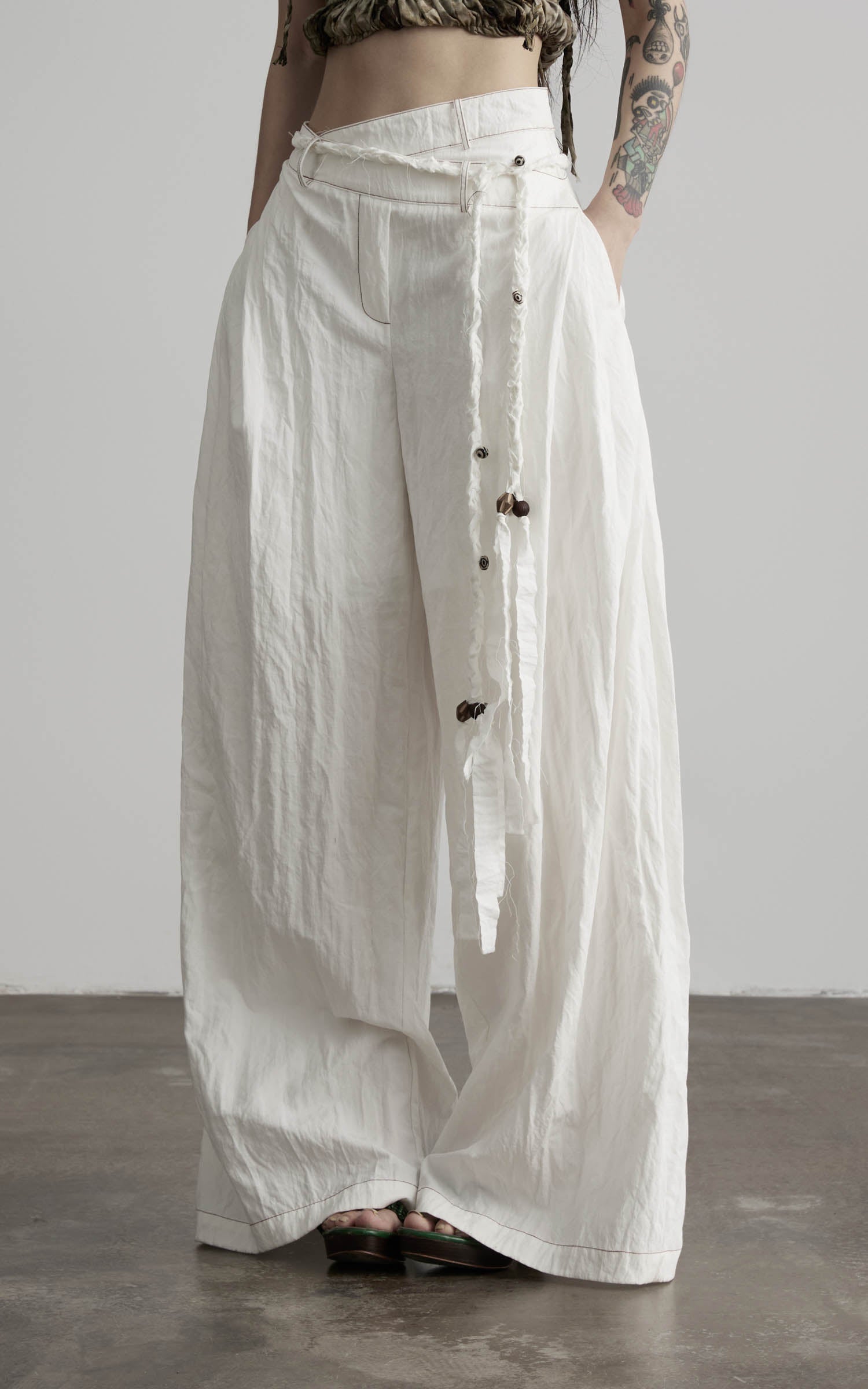 DOINDULGE Low-Rise Wide Leg Pants