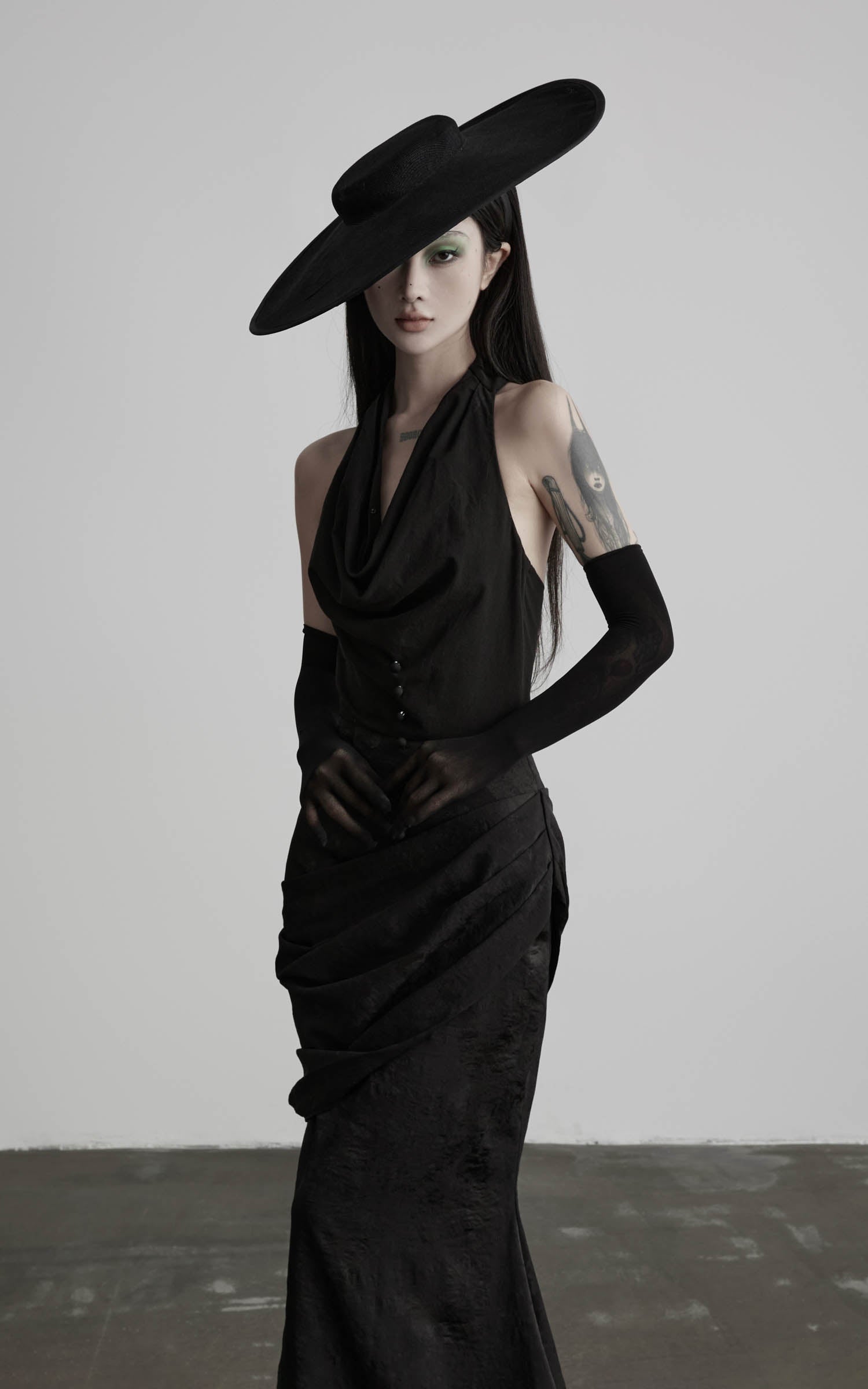 <tc>DOINDULGE</tc> Robe longue dos nu à col bénitier