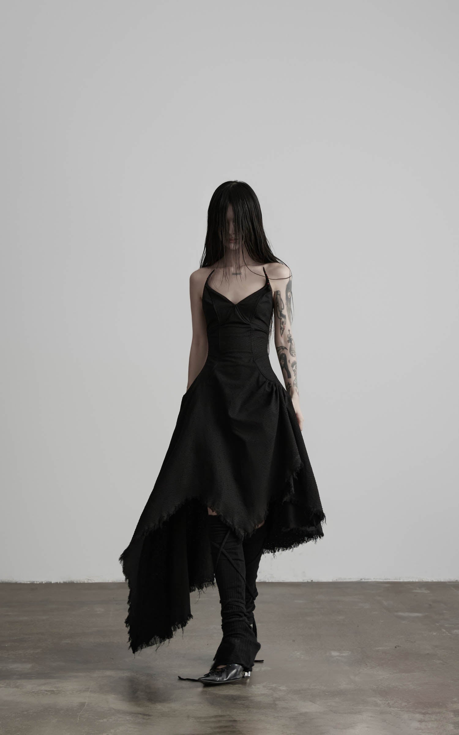 <tc>DOINDULGE</tc> ブラックコットンバスティエドレス