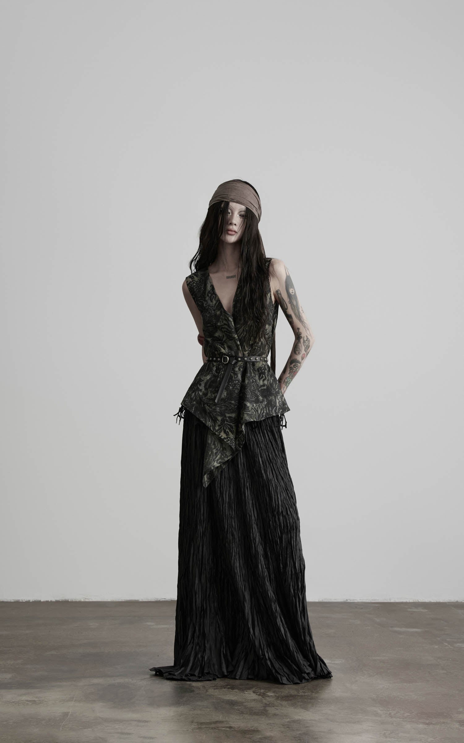 DOINDULGE Gothic Belted Waist Vest Top