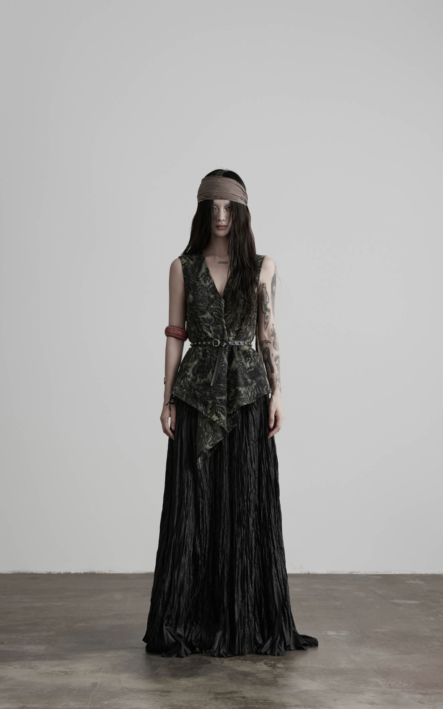 DOINDULGE Gothic Belted Waist Vest Top
