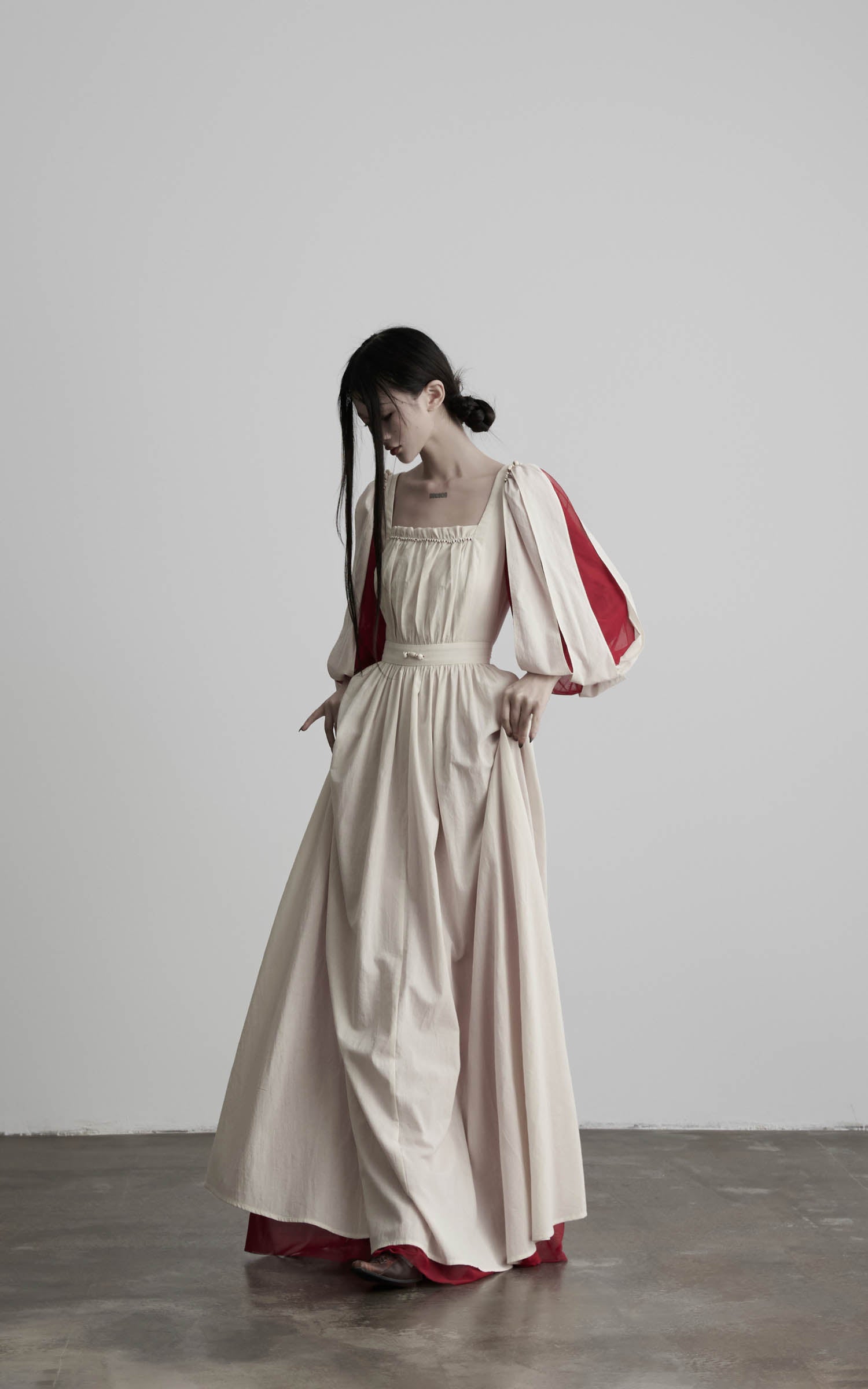 <tc>DOINDULGE</tc> Maxikleid mit quadratischem Ausschnitt und Puffärmeln