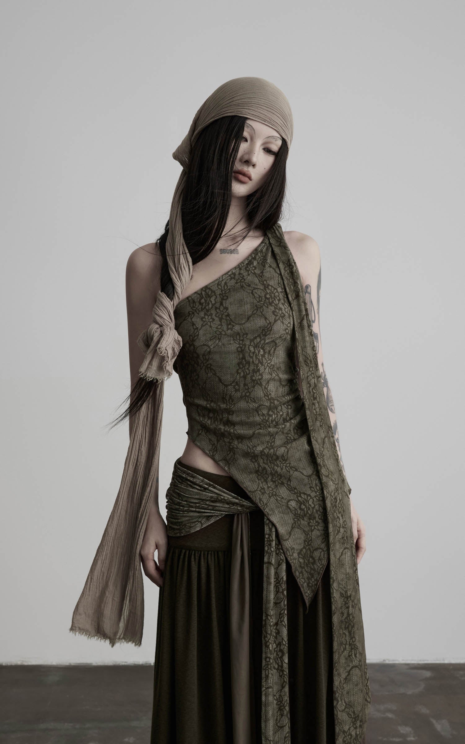 DOINDULGE Irregular One Shoulder Tank Top