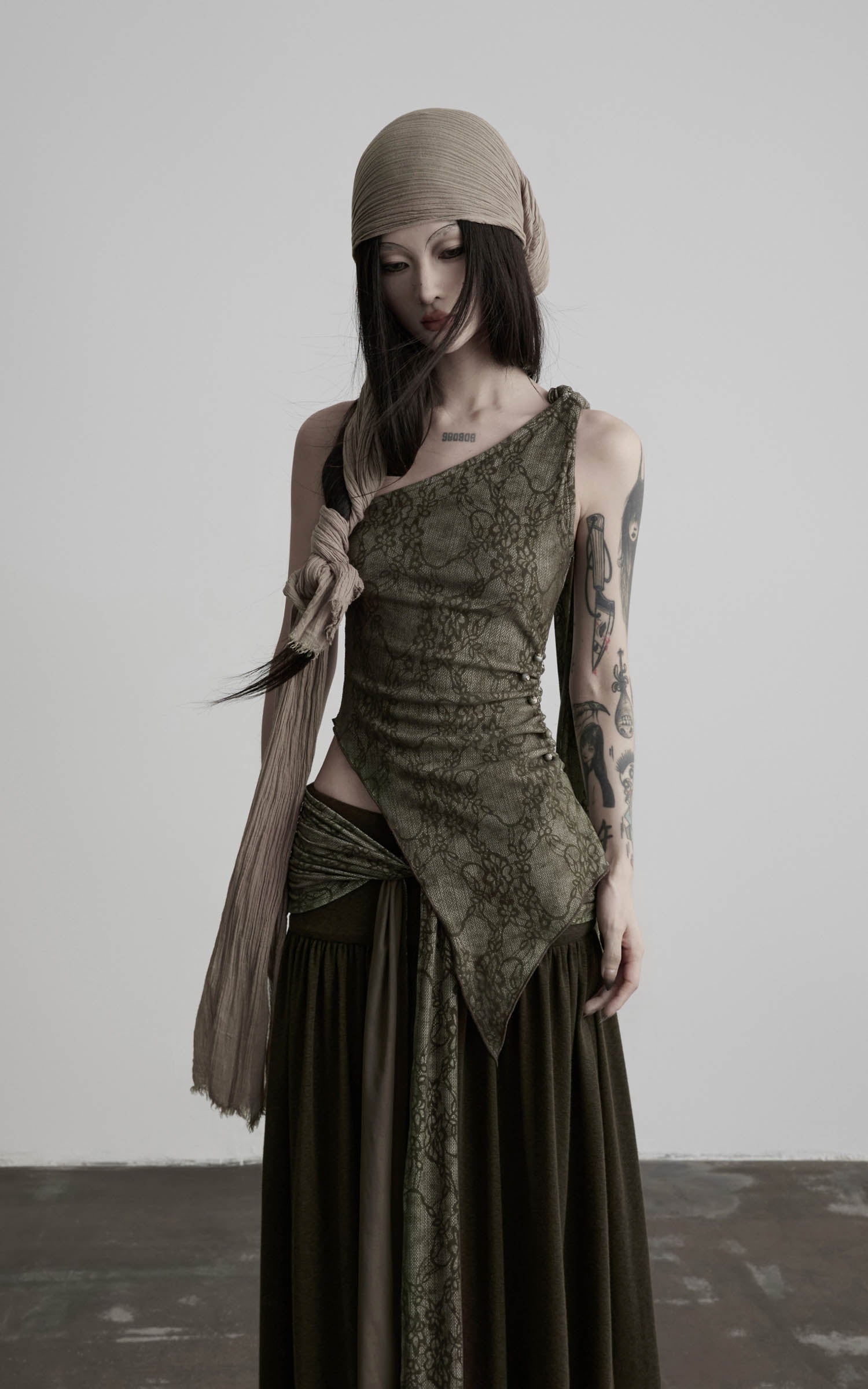 DOINDULGE Irregular One Shoulder Tank Top