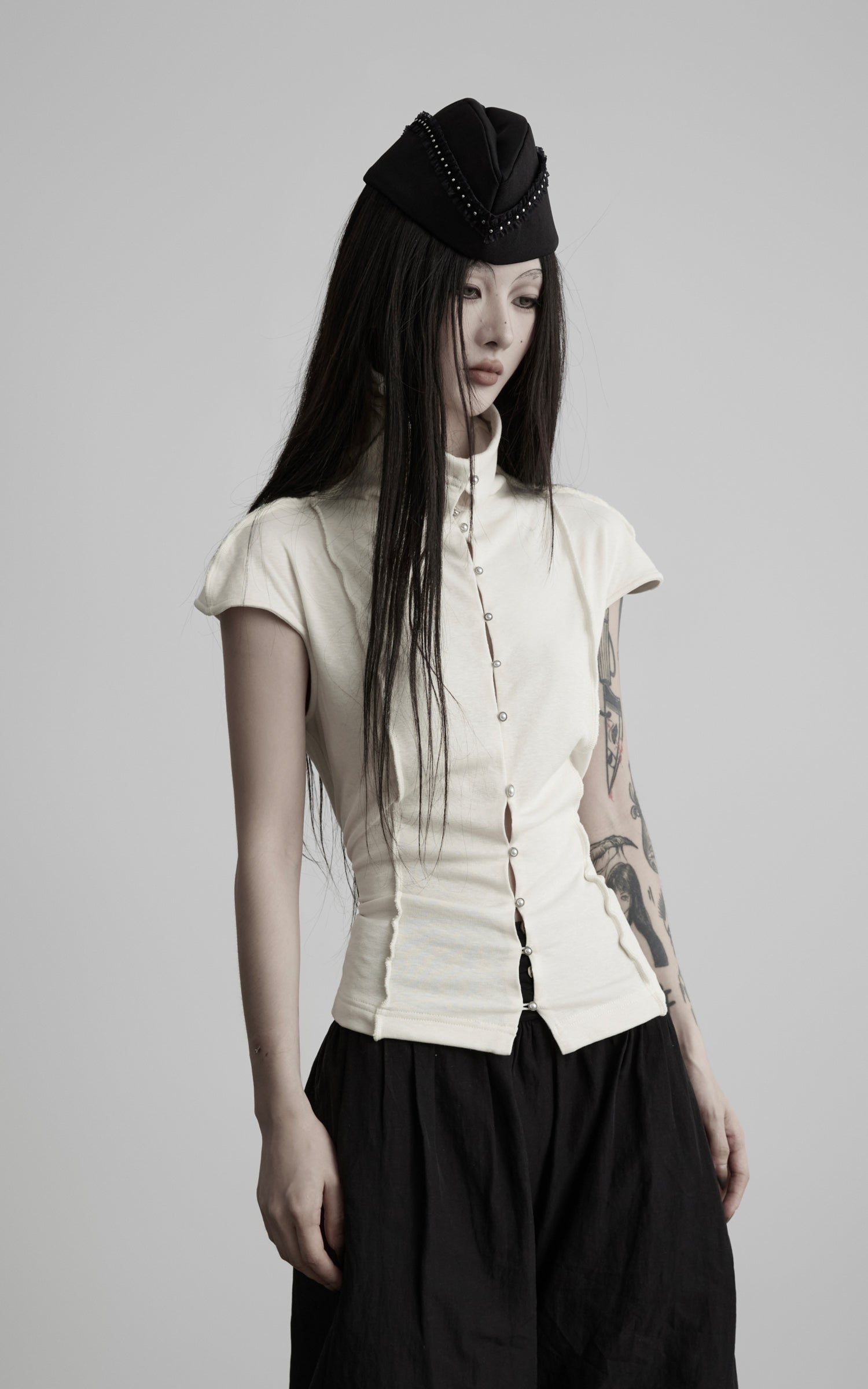 DOINDULGE Mock Neck Button Front Knit Top