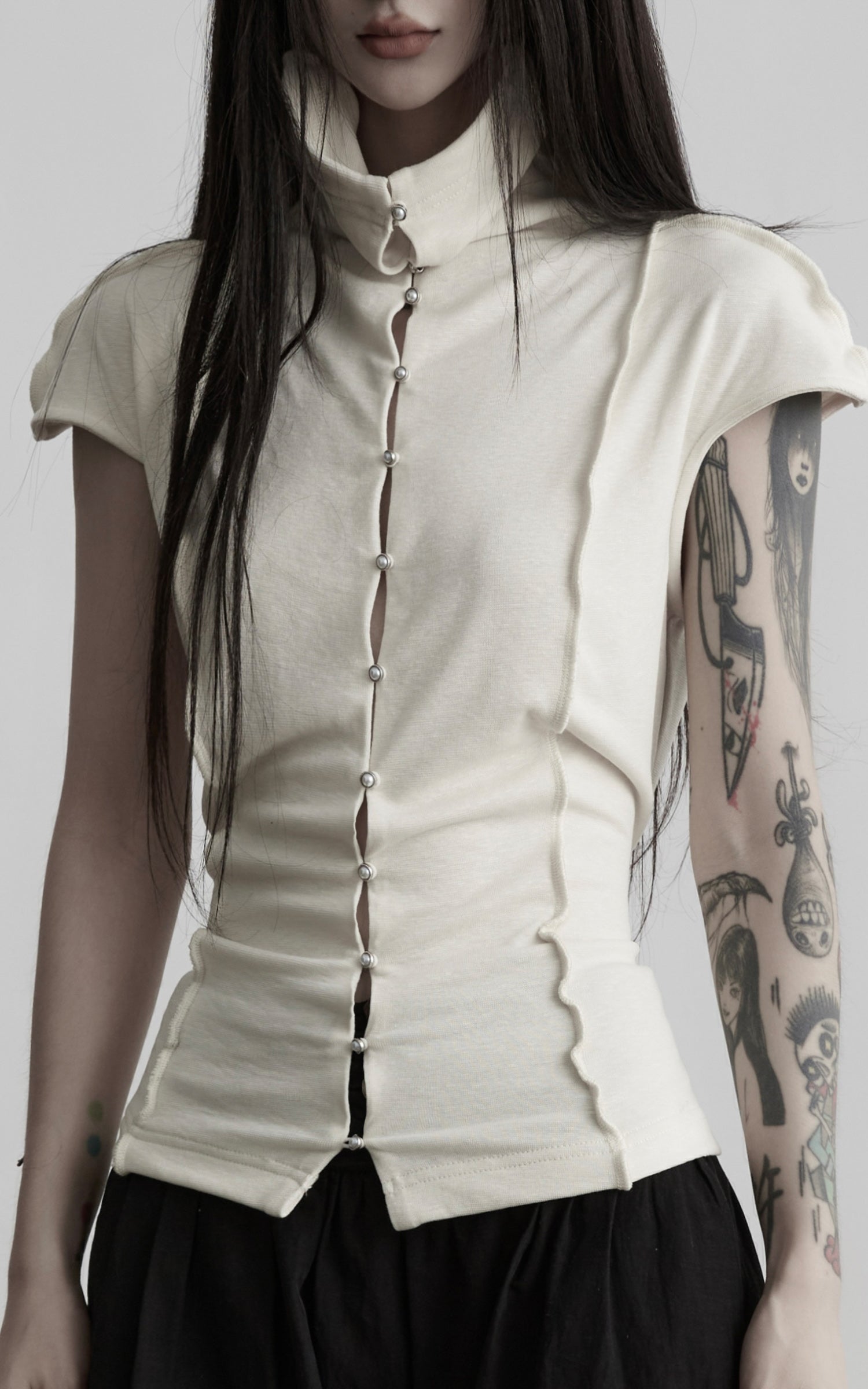 DOINDULGE Mock Neck Button Front Knit Top